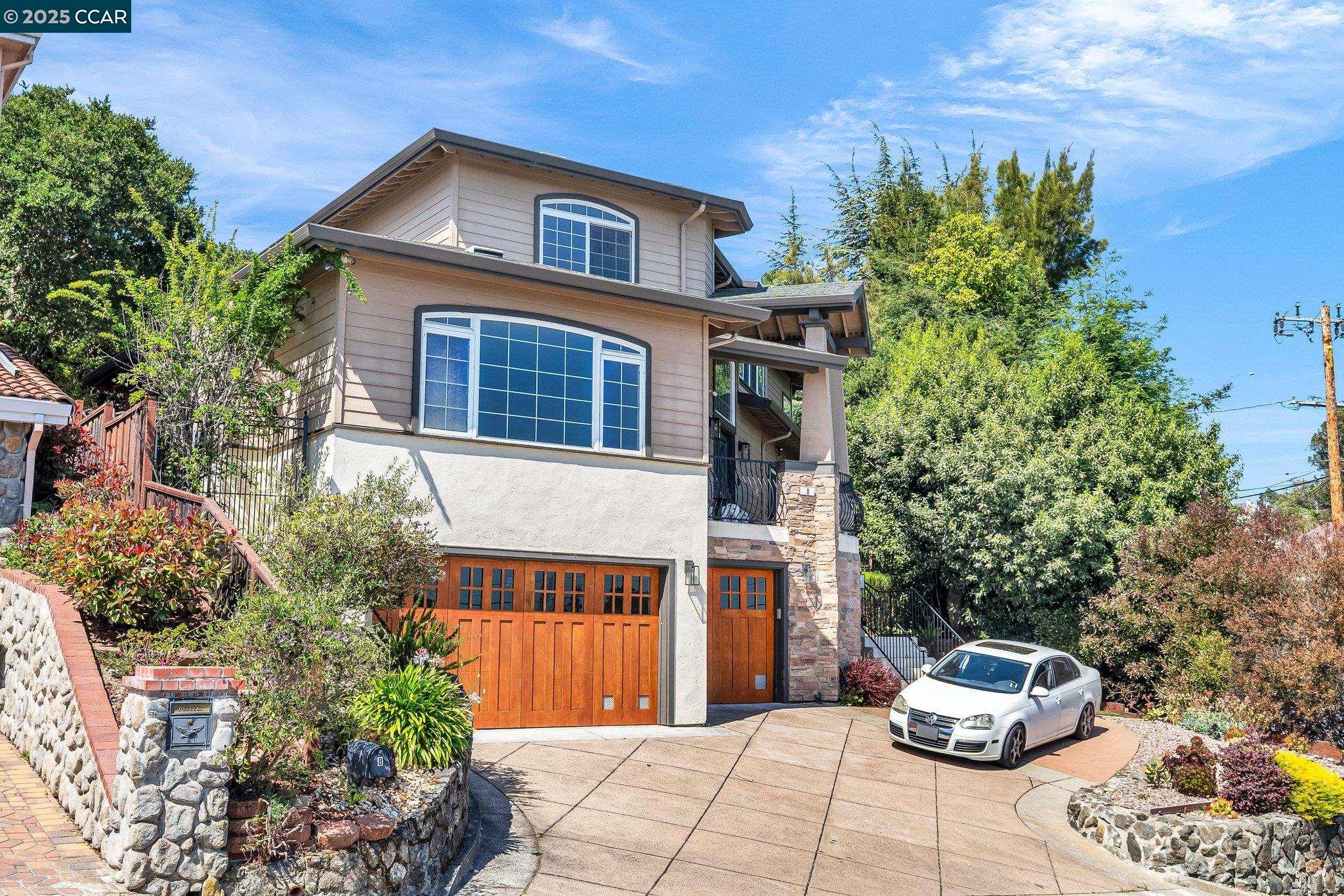 Detail Gallery Image 4 of 60 For 8 Millbrae Cir, Millbrae,  CA 94030 - 4 Beds | 3/1 Baths