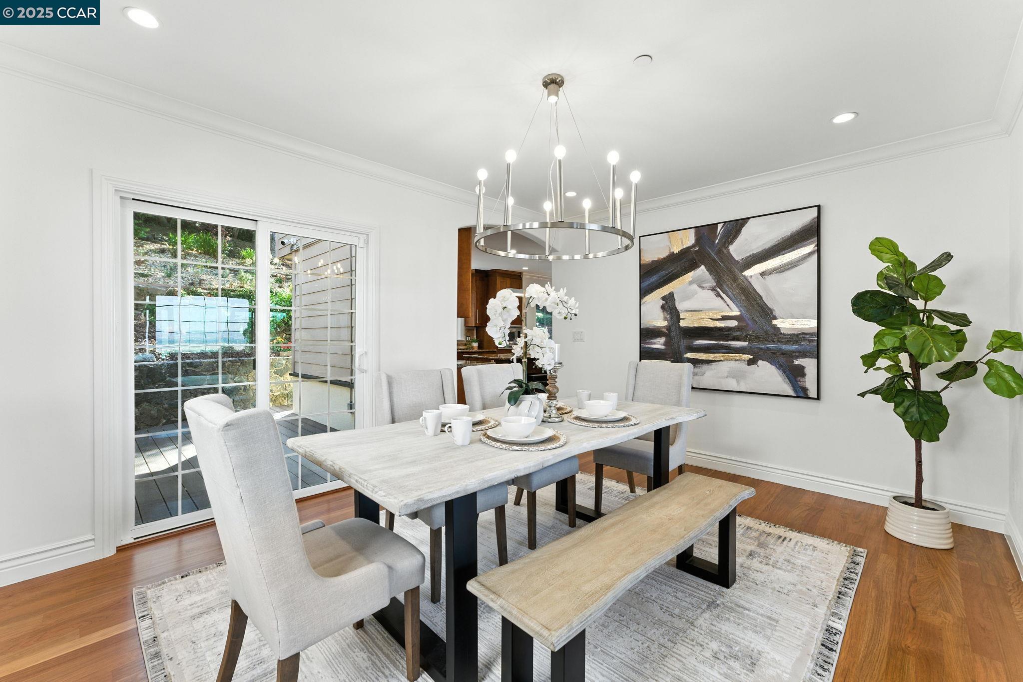Detail Gallery Image 31 of 60 For 8 Millbrae Cir, Millbrae,  CA 94030 - 4 Beds | 3/1 Baths