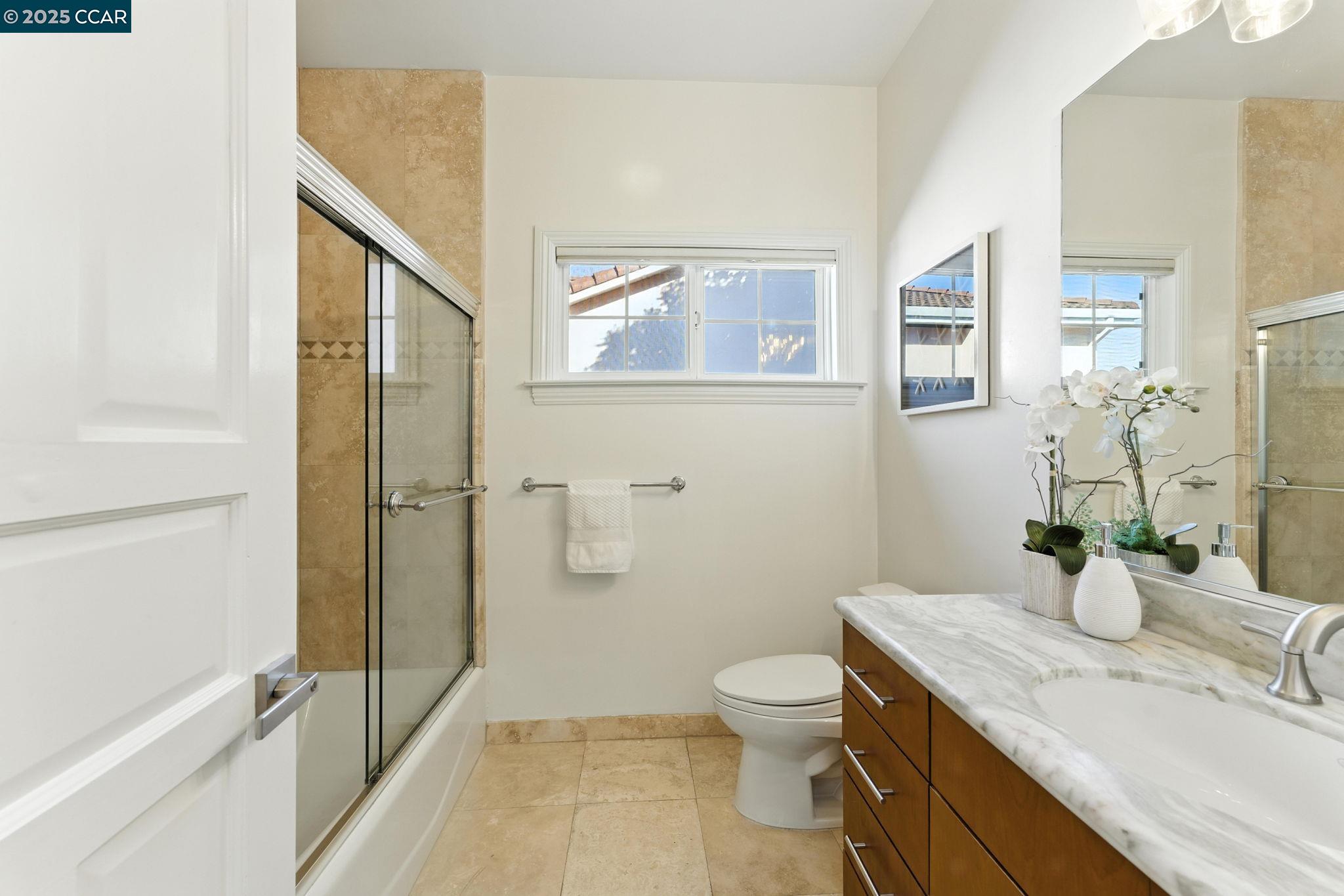 Detail Gallery Image 50 of 60 For 8 Millbrae Cir, Millbrae,  CA 94030 - 4 Beds | 3/1 Baths
