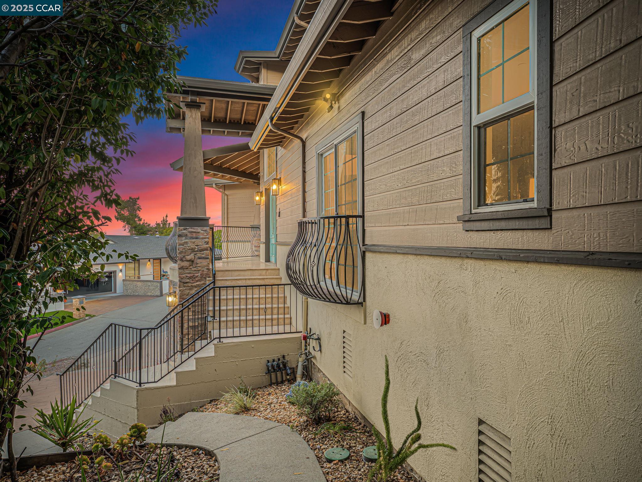 Detail Gallery Image 9 of 60 For 8 Millbrae Cir, Millbrae,  CA 94030 - 4 Beds | 3/1 Baths