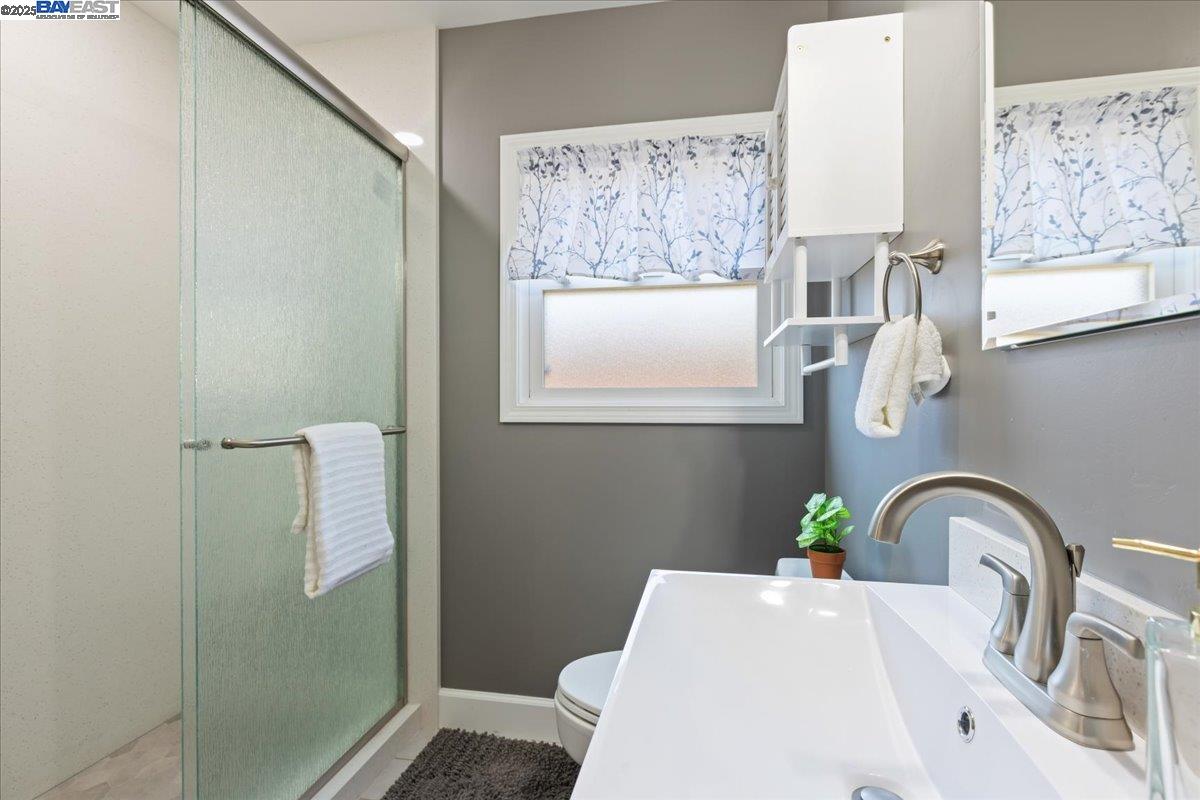 Detail Gallery Image 15 of 24 For 1011 Adason Dr, San Leandro,  CA 94578 - 2 Beds | 1/1 Baths