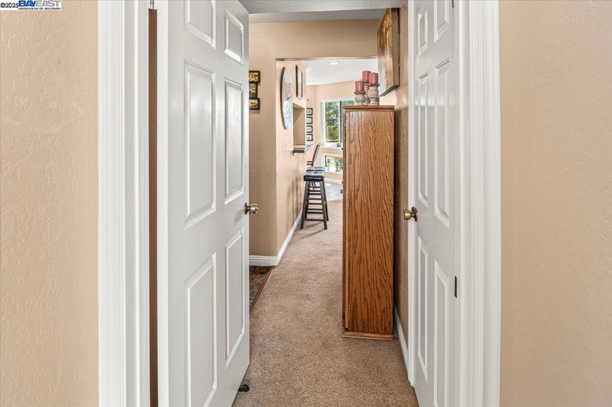 Detail Gallery Image 8 of 22 For 21117 Gary Dr #206,  Hayward,  CA 94546 - 1 Beds | 1 Baths