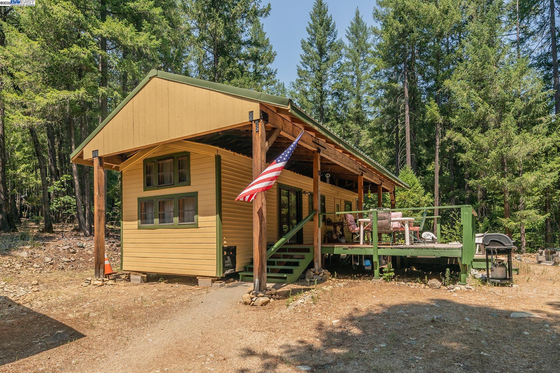 Detail Gallery Image 23 of 36 For 1371 Eagle Creek Loop Rd, –,  CA 96091 - 3 Beds | 2 Baths