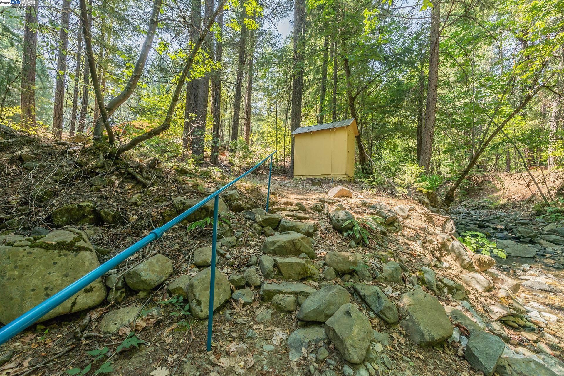 Detail Gallery Image 33 of 36 For 1371 Eagle Creek Loop Rd, –,  CA 96091 - 3 Beds | 2 Baths