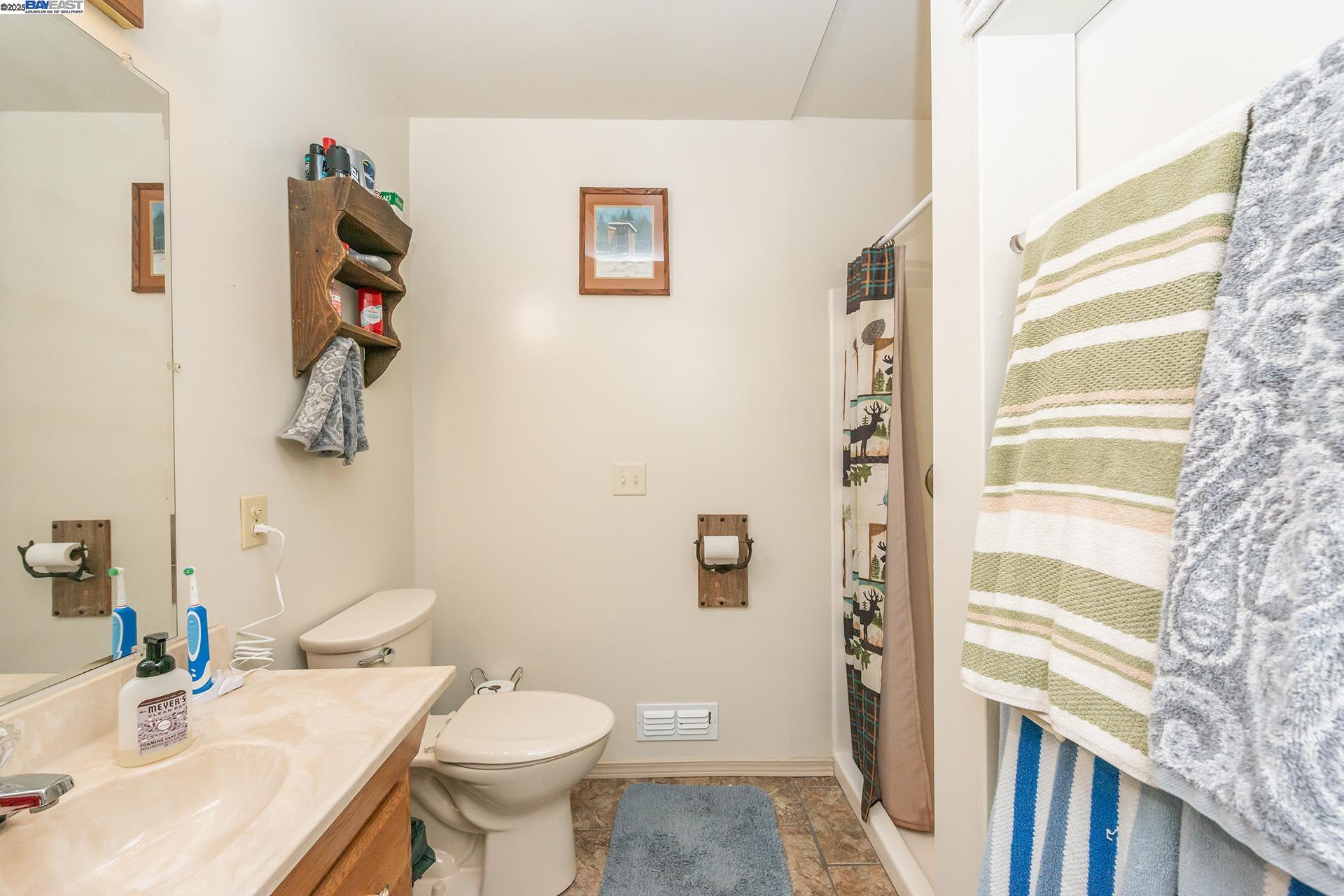 Detail Gallery Image 35 of 48 For 851 Mountain Aire Lane, Trinity Center,  CA 96091 - 4 Beds | 3 Baths