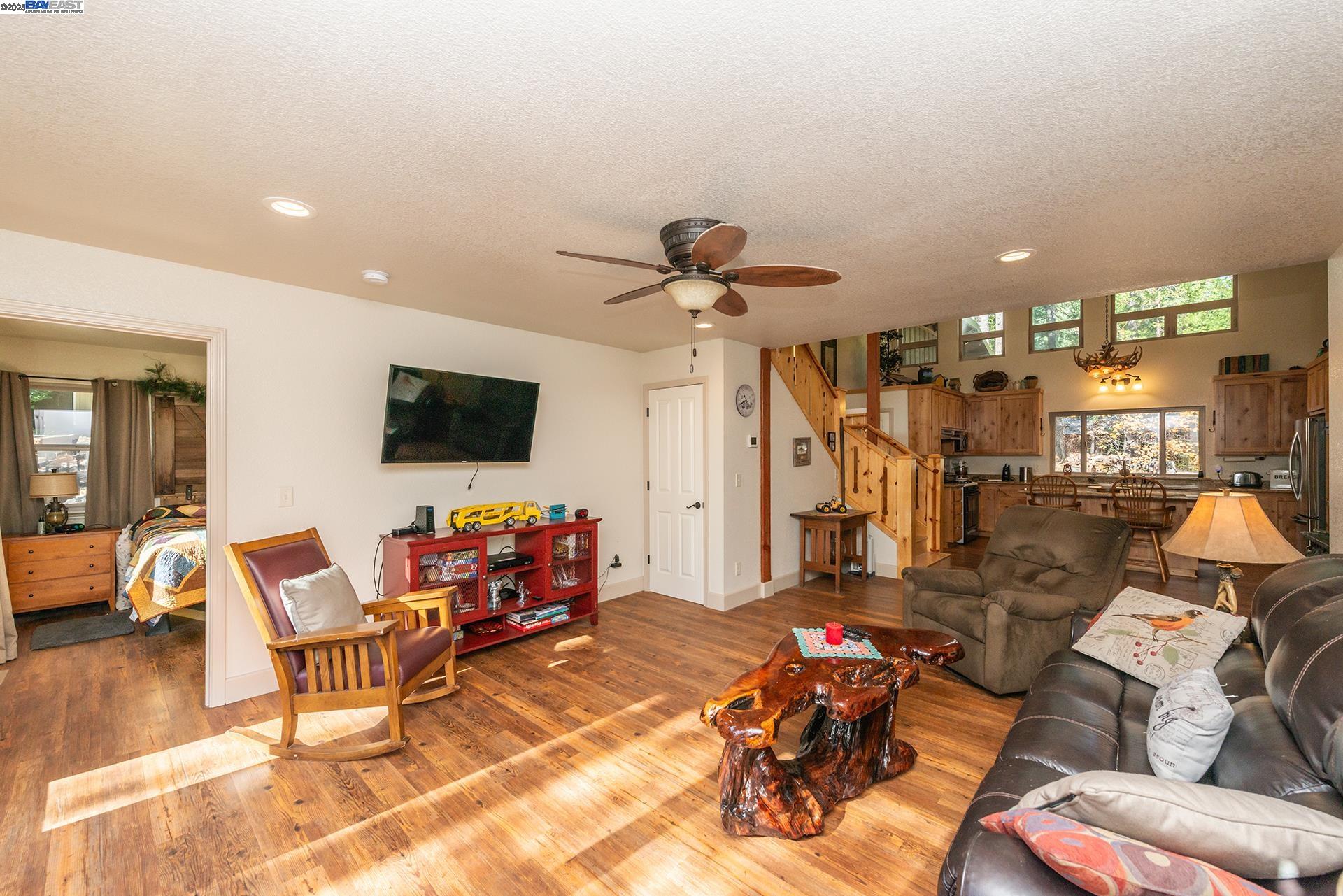 Detail Gallery Image 9 of 48 For 851 Mountain Aire Lane, Trinity Center,  CA 96091 - 4 Beds | 3 Baths