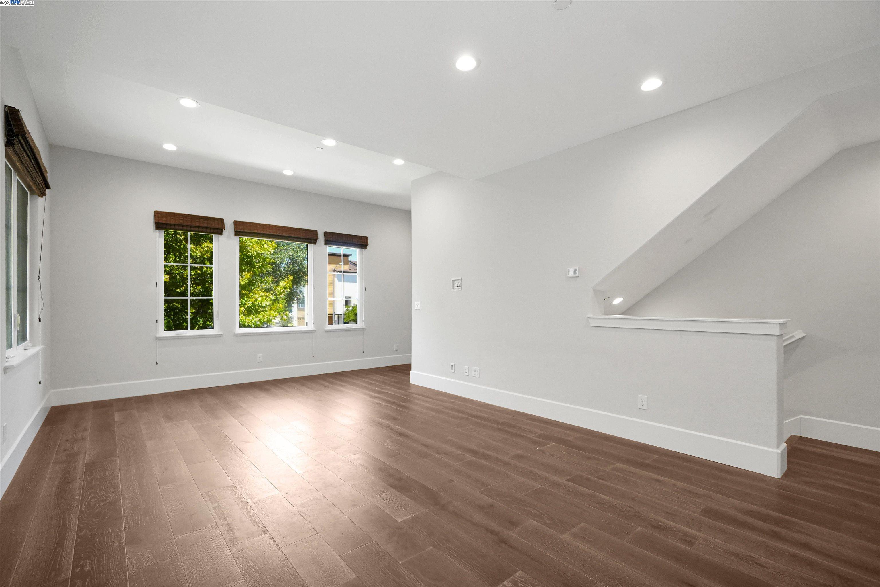 Detail Gallery Image 12 of 44 For 184 Stevenson Blvd, Fremont,  CA 94539 - 4 Beds | 3/1 Baths