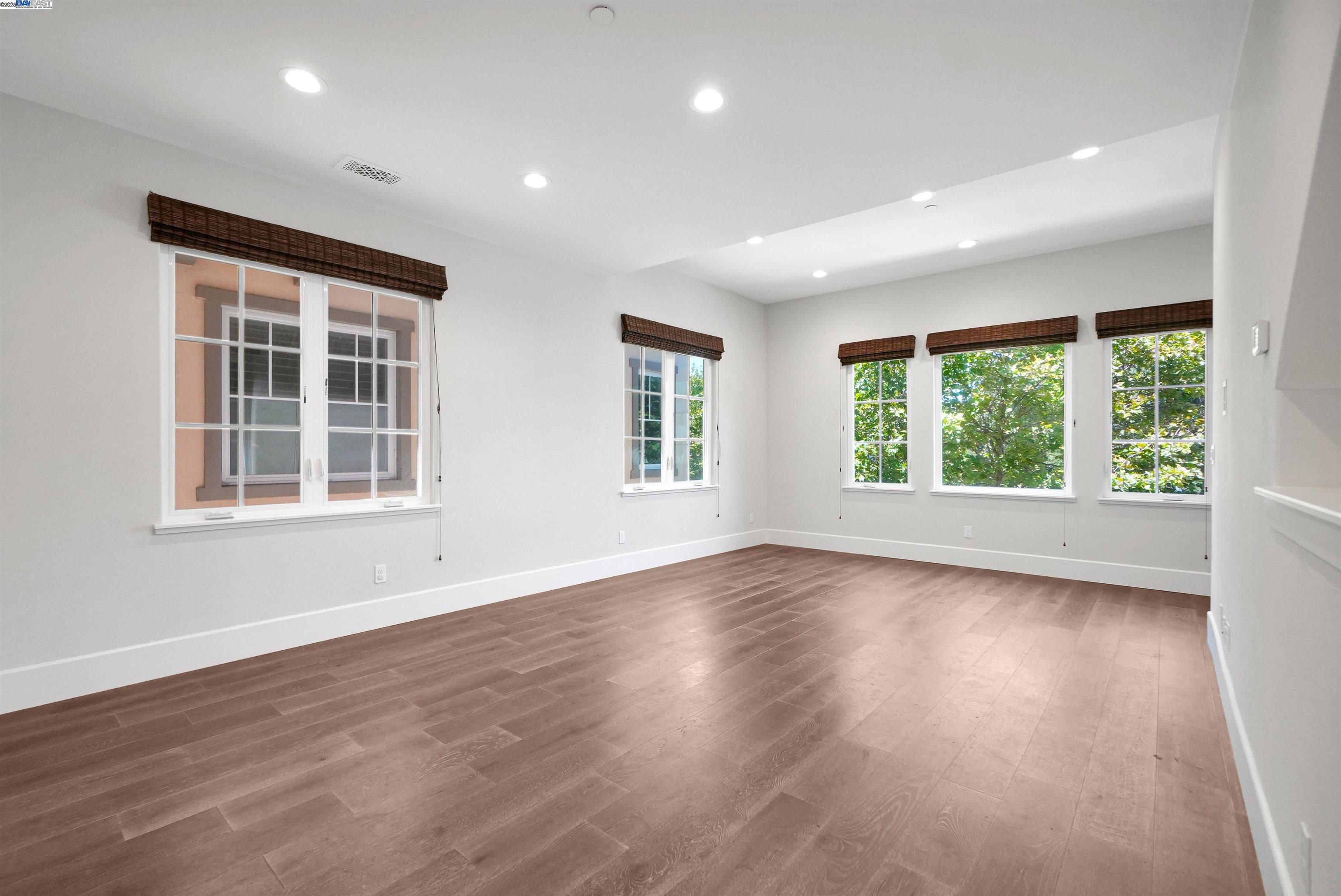 Detail Gallery Image 13 of 44 For 184 Stevenson Blvd, Fremont,  CA 94539 - 4 Beds | 3/1 Baths
