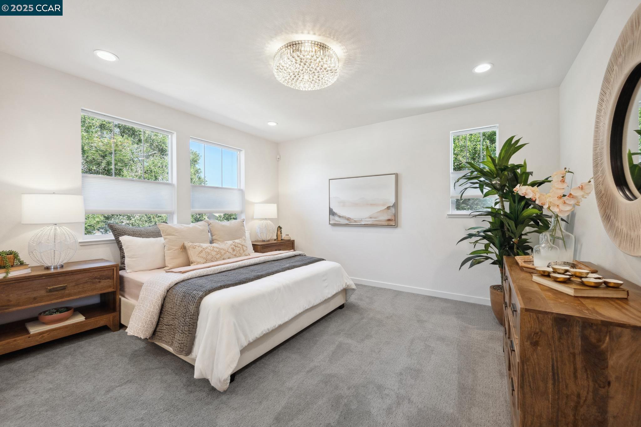 Detail Gallery Image 12 of 37 For 53 Riverbend Lane, Petaluma,  CA 94952 - 4 Beds | 3/1 Baths