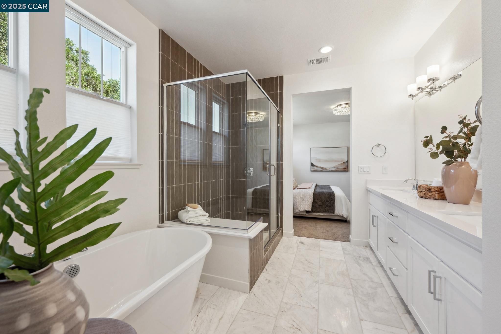 Detail Gallery Image 13 of 37 For 53 Riverbend Lane, Petaluma,  CA 94952 - 4 Beds | 3/1 Baths