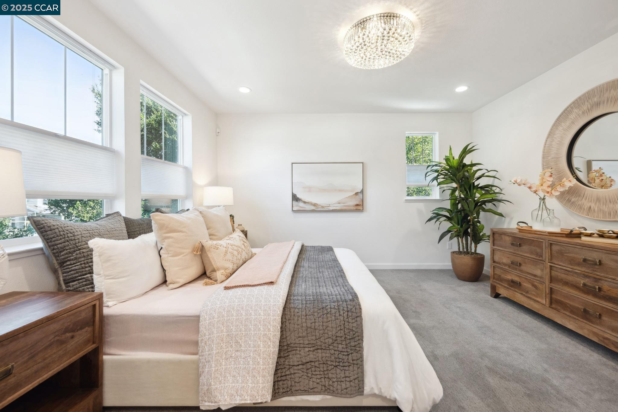 Detail Gallery Image 16 of 37 For 53 Riverbend Lane, Petaluma,  CA 94952 - 4 Beds | 3/1 Baths