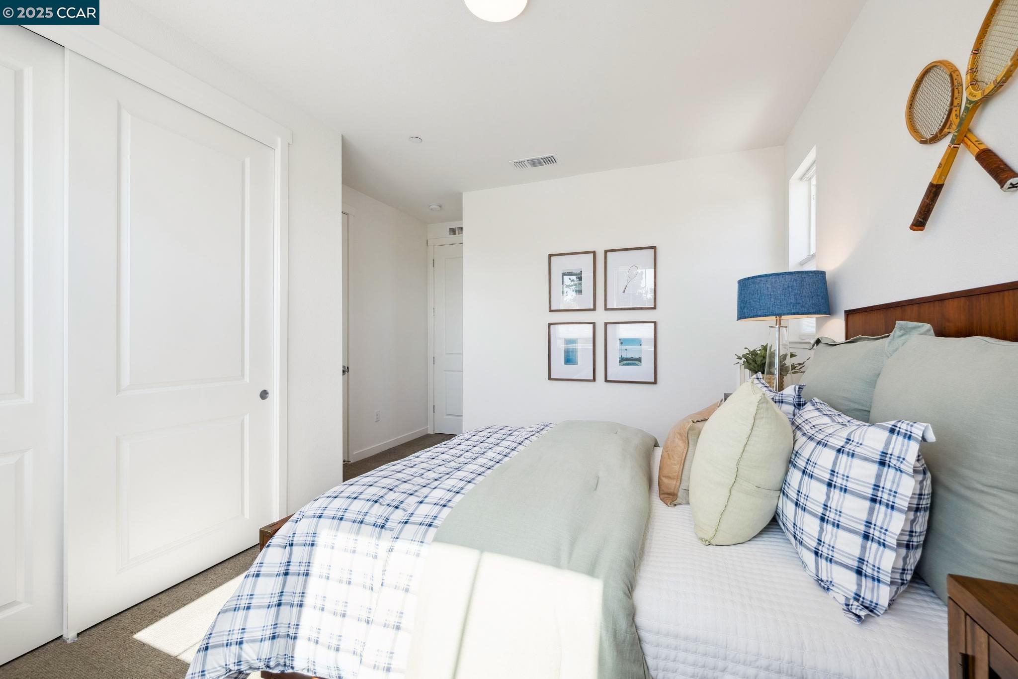 Detail Gallery Image 20 of 37 For 53 Riverbend Lane, Petaluma,  CA 94952 - 4 Beds | 3/1 Baths