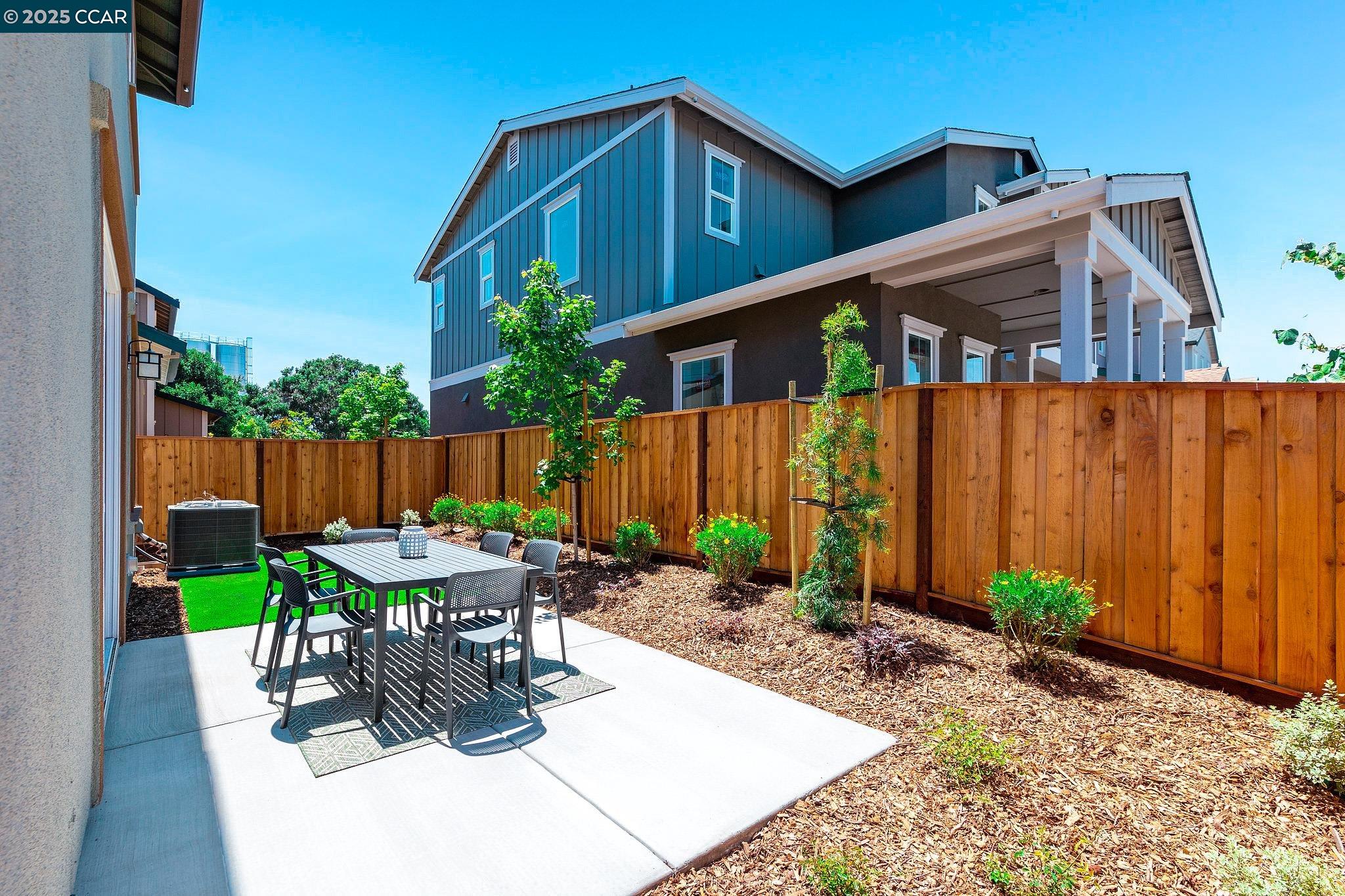 Detail Gallery Image 23 of 37 For 53 Riverbend Lane, Petaluma,  CA 94952 - 4 Beds | 3/1 Baths