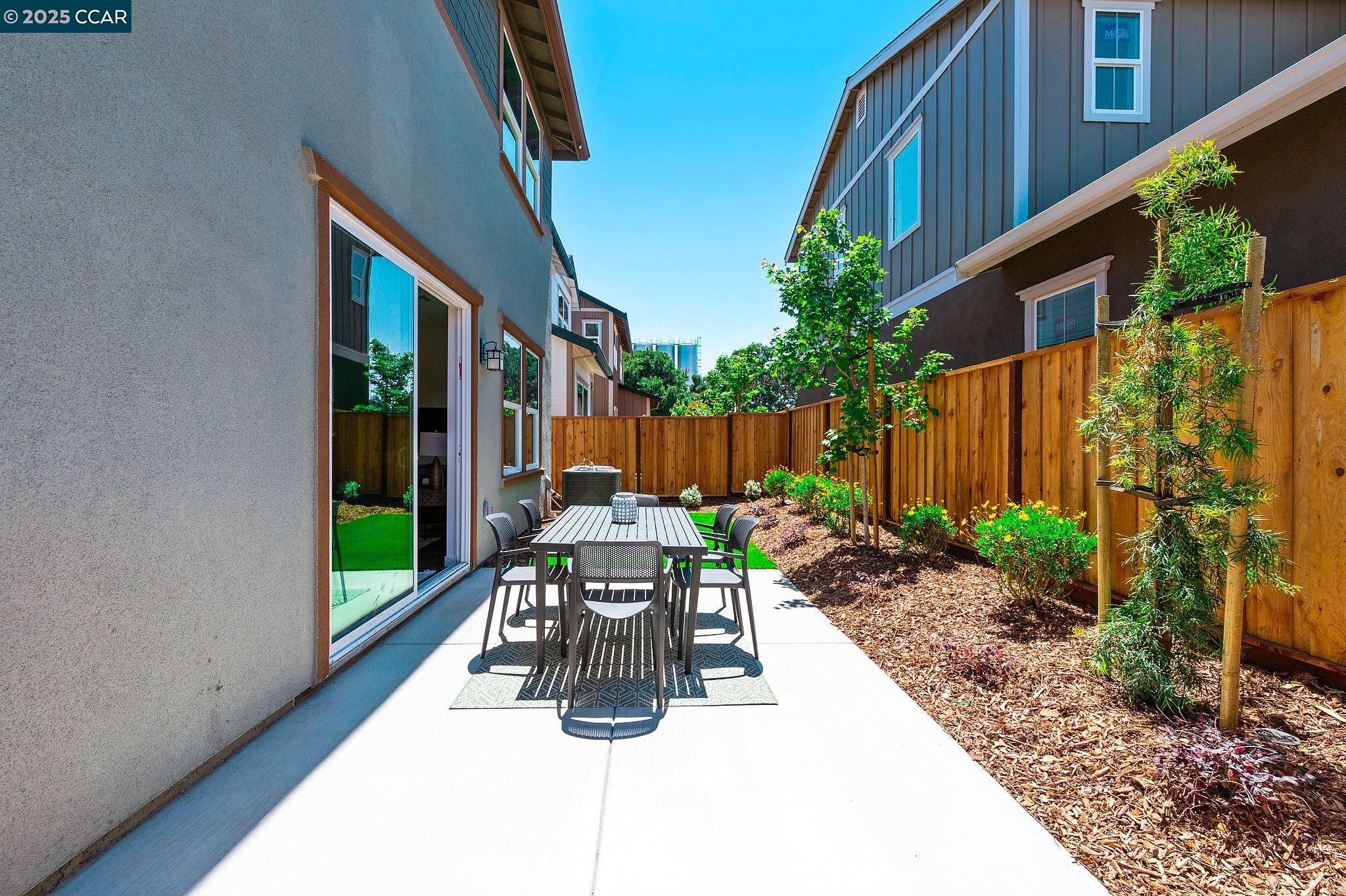 Detail Gallery Image 24 of 37 For 53 Riverbend Lane, Petaluma,  CA 94952 - 4 Beds | 3/1 Baths