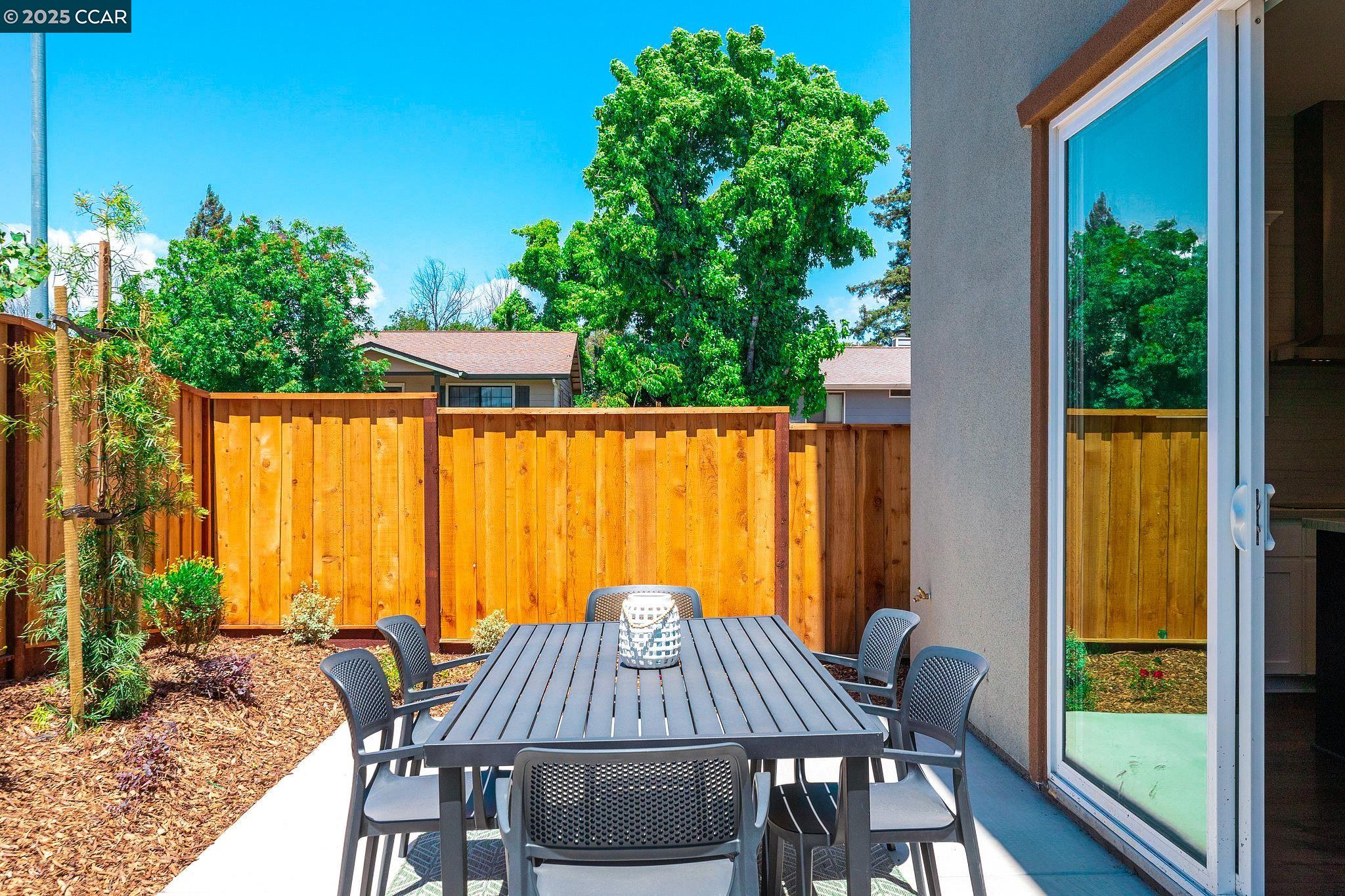 Detail Gallery Image 28 of 37 For 53 Riverbend Lane, Petaluma,  CA 94952 - 4 Beds | 3/1 Baths