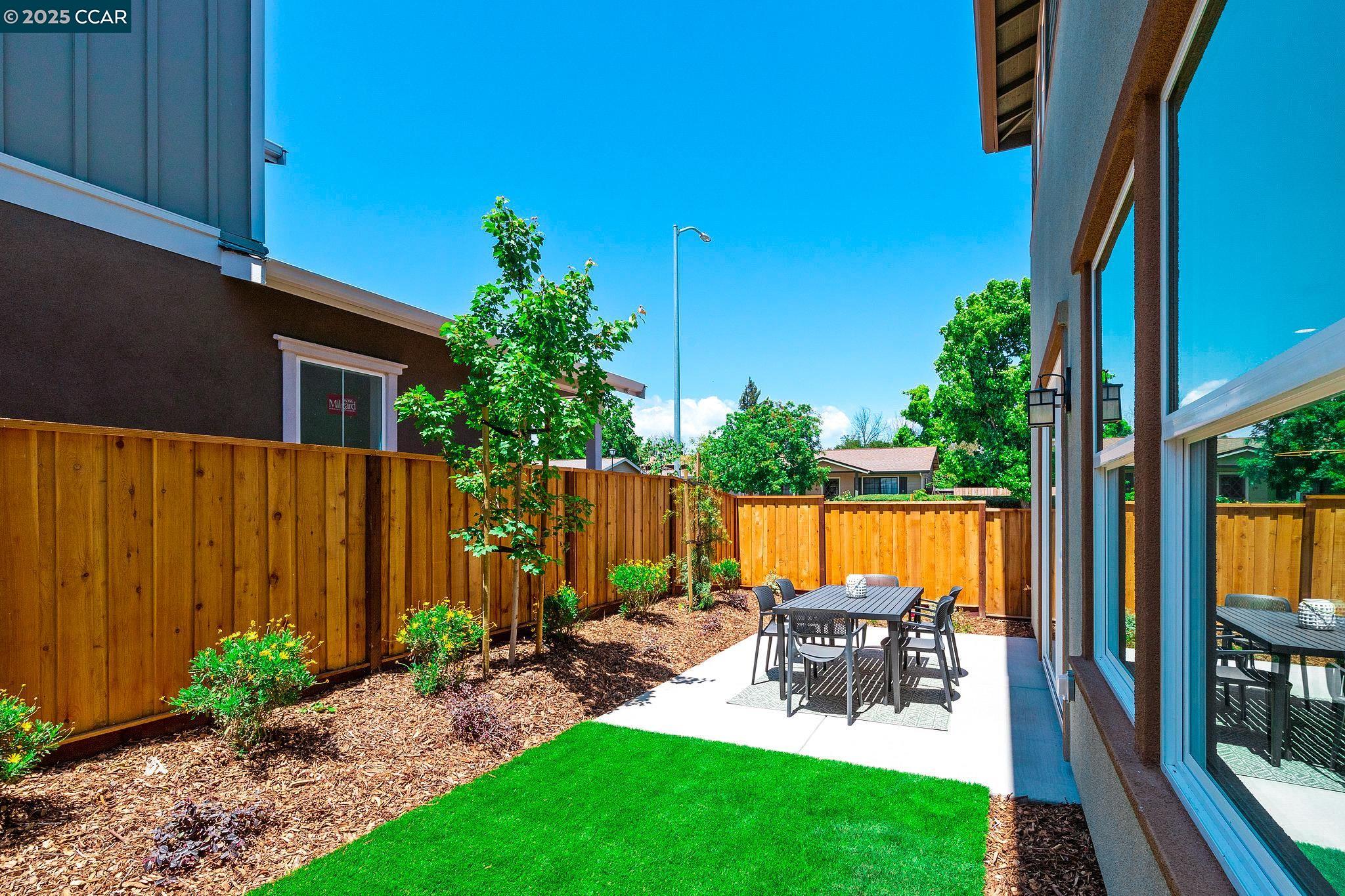 Detail Gallery Image 30 of 37 For 53 Riverbend Lane, Petaluma,  CA 94952 - 4 Beds | 3/1 Baths