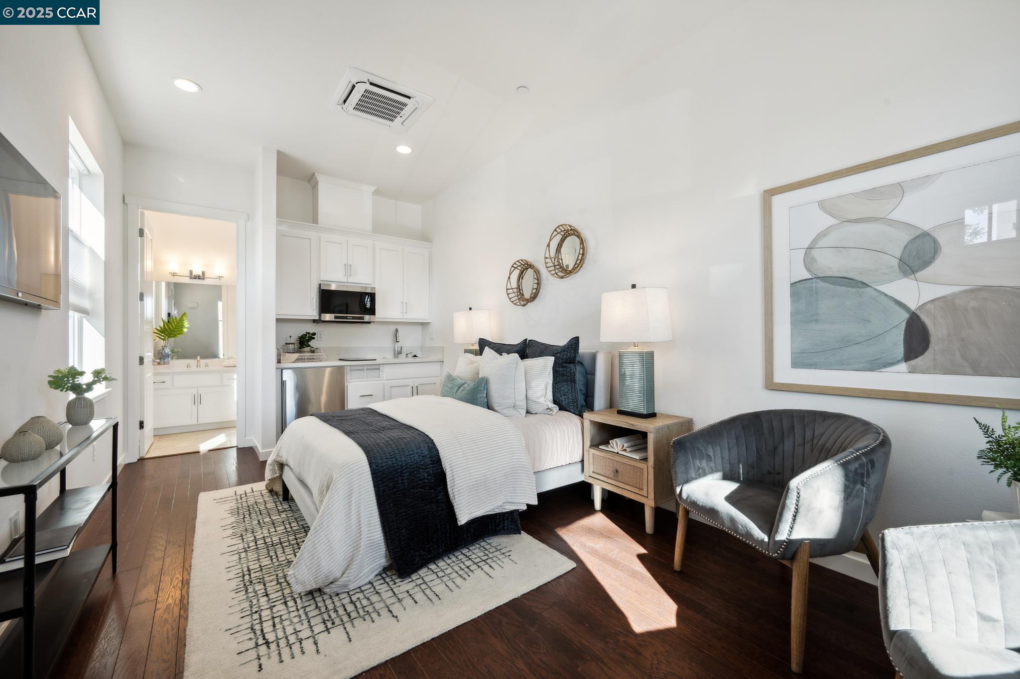 Detail Gallery Image 36 of 37 For 53 Riverbend Lane, Petaluma,  CA 94952 - 4 Beds | 3/1 Baths