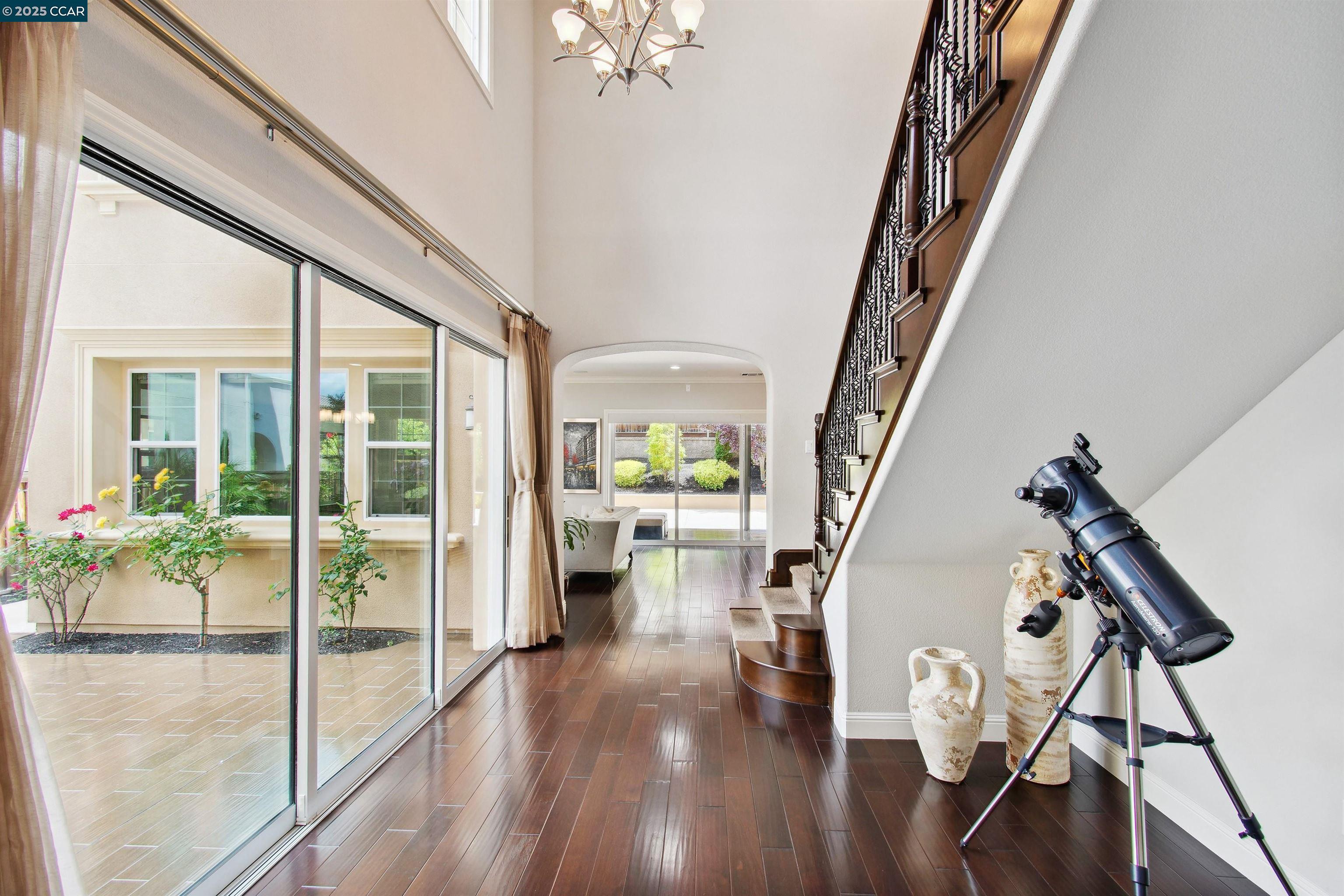 Detail Gallery Image 12 of 60 For 19 Baltana Place, Danville,  CA 94506 - 5 Beds | 5/1 Baths