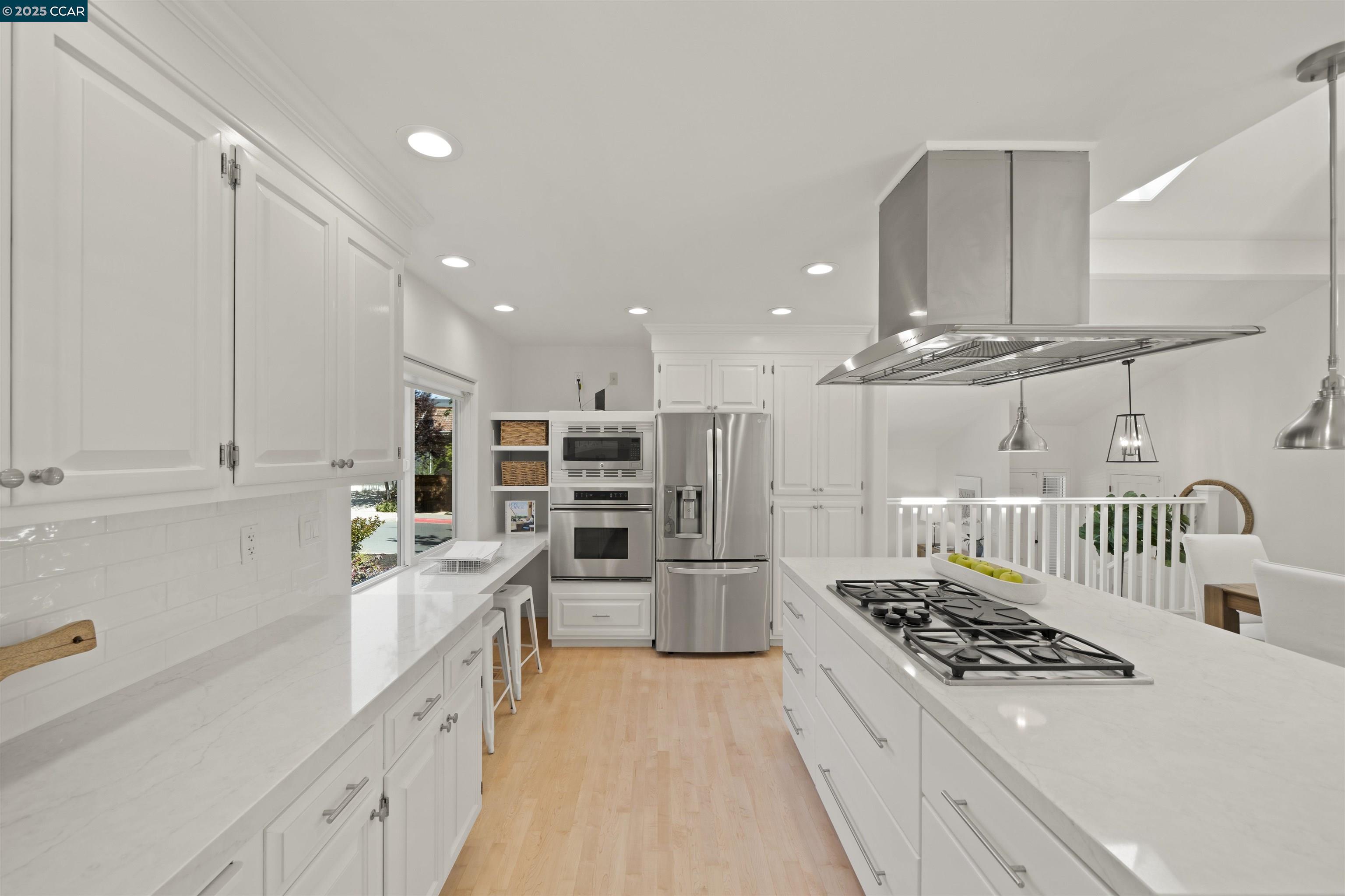 Detail Gallery Image 17 of 31 For 1828 Saint Andrews Dr., Moraga,  CA 94556 - 3 Beds | 2 Baths