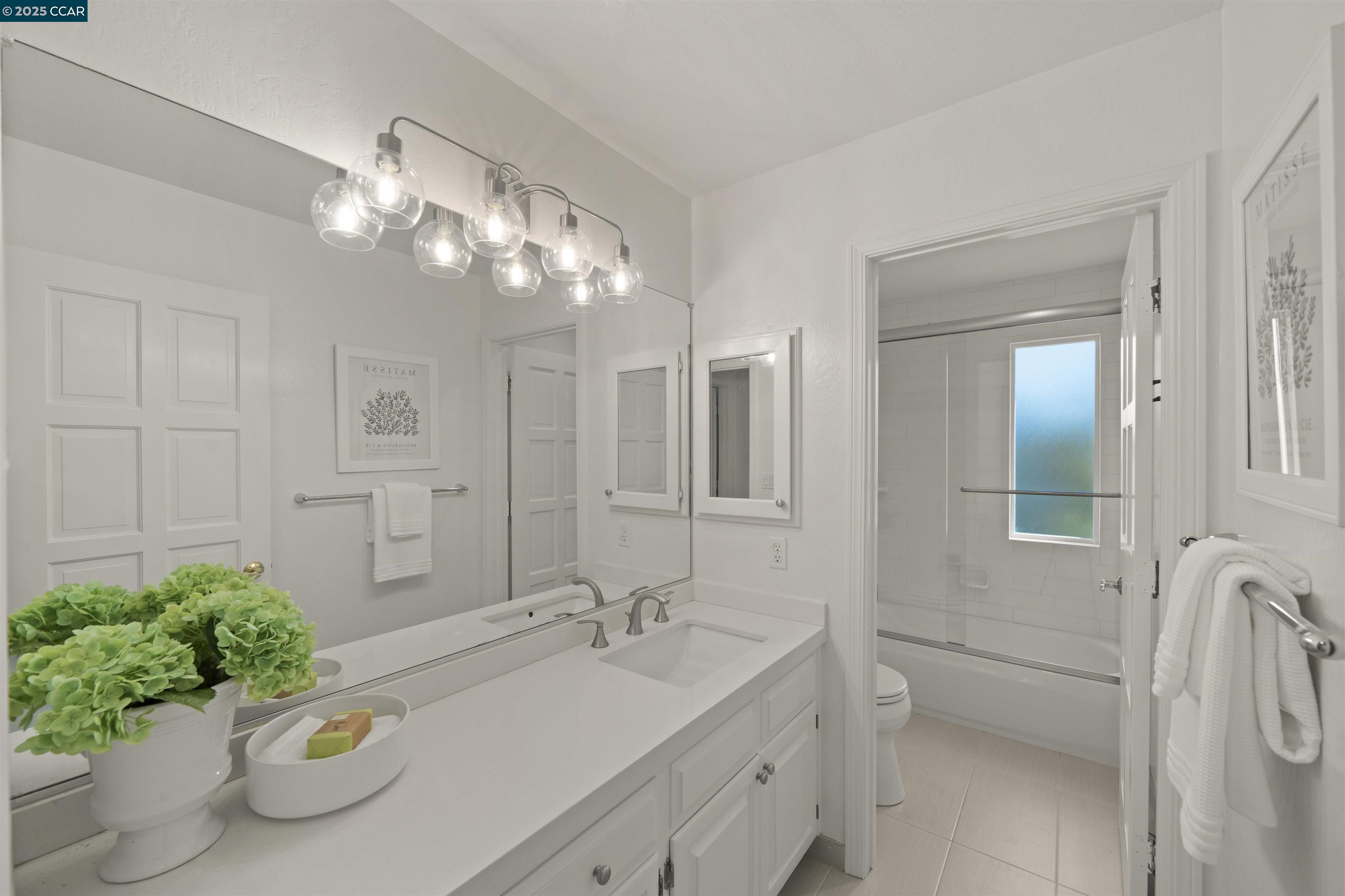 Detail Gallery Image 22 of 31 For 1828 Saint Andrews Dr., Moraga,  CA 94556 - 3 Beds | 2 Baths