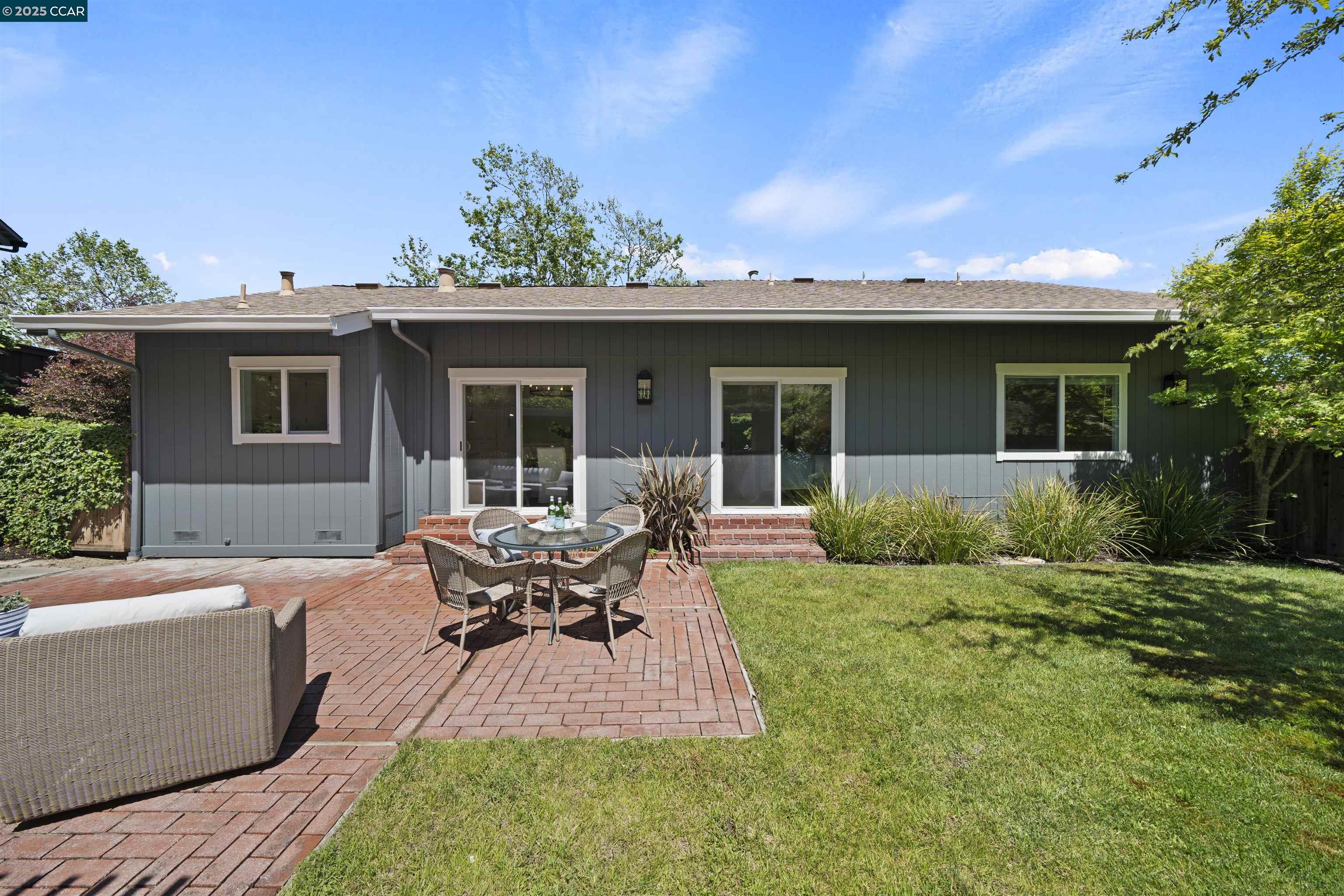 Detail Gallery Image 28 of 31 For 1828 Saint Andrews Dr., Moraga,  CA 94556 - 3 Beds | 2 Baths