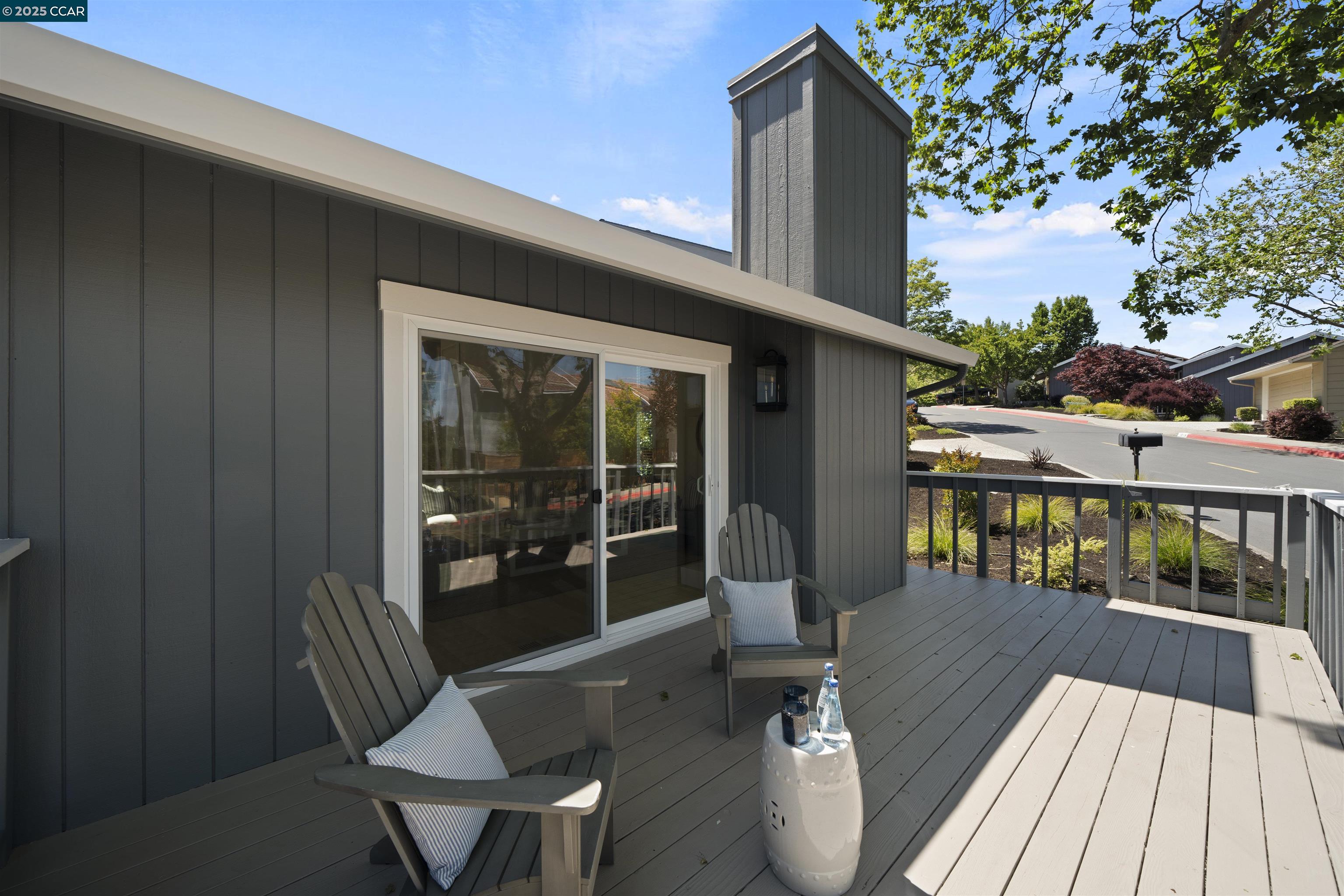 Detail Gallery Image 4 of 31 For 1828 Saint Andrews Dr., Moraga,  CA 94556 - 3 Beds | 2 Baths