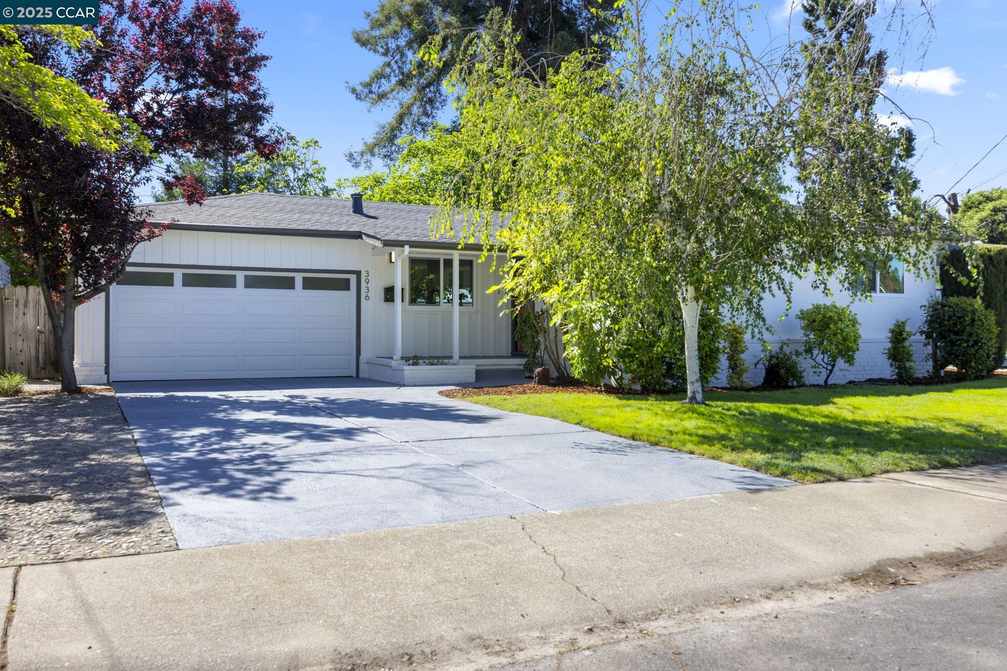 Detail Gallery Image 1 of 1 For 3936 Cottonwood Drive, Concord,  CA 94519 - 3 Beds | 1/1 Baths