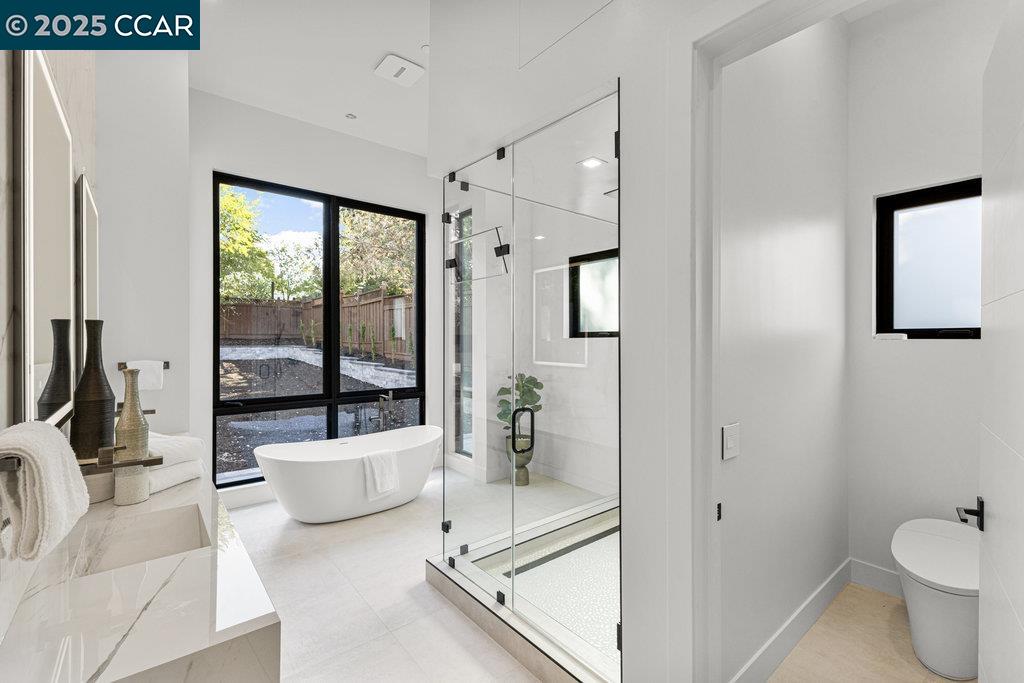 Detail Gallery Image 23 of 59 For 720 Laurel Dr, Walnut Creek,  CA 94596 - 4 Beds | 3/1 Baths