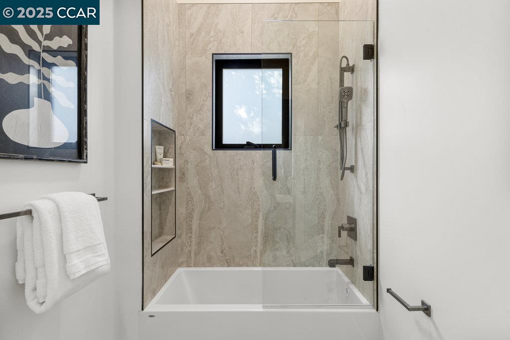 Detail Gallery Image 32 of 59 For 720 Laurel Dr, Walnut Creek,  CA 94596 - 4 Beds | 3/1 Baths