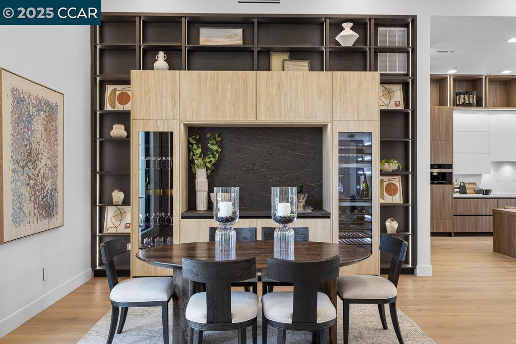 Detail Gallery Image 5 of 59 For 720 Laurel Dr, Walnut Creek,  CA 94596 - 4 Beds | 3/1 Baths