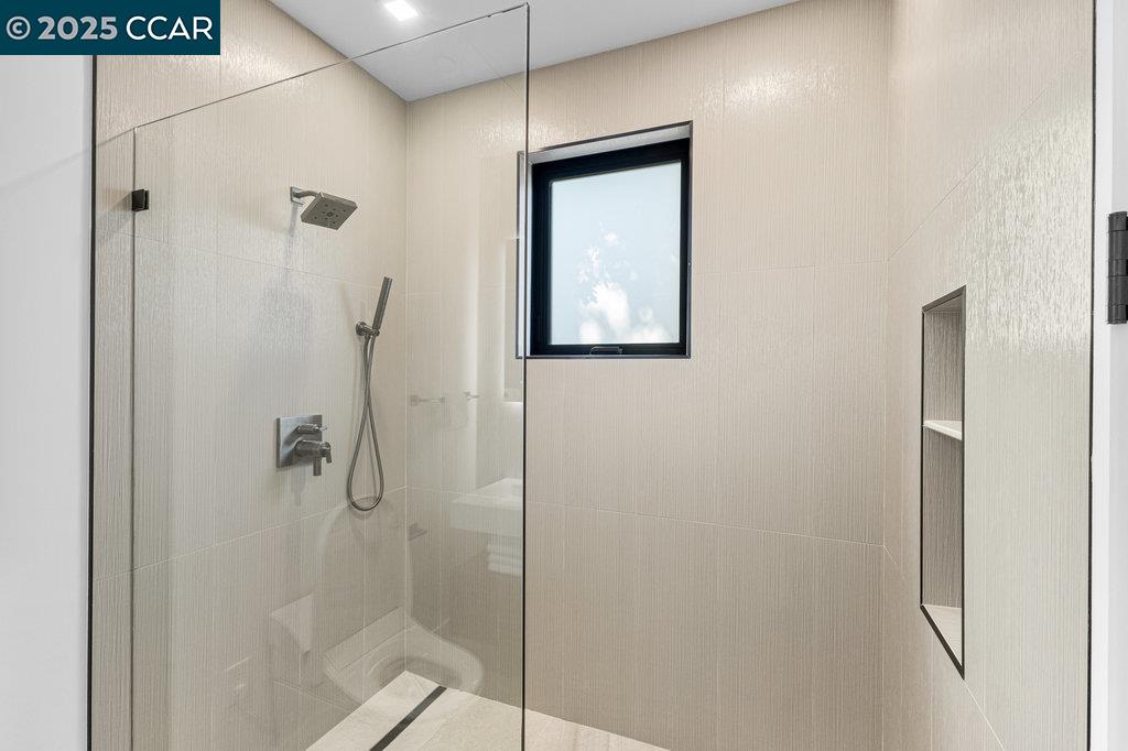 Detail Gallery Image 42 of 59 For 720 Laurel Dr, Walnut Creek,  CA 94596 - 4 Beds | 3/1 Baths
