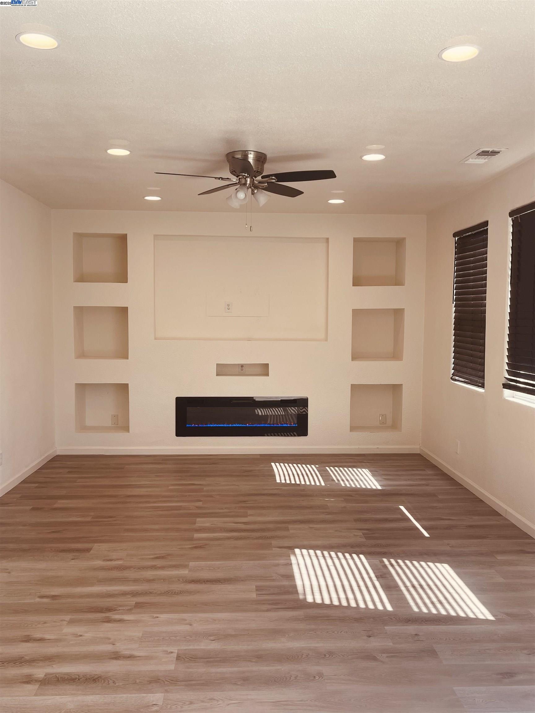 Detail Gallery Image 3 of 19 For 941 Haycastle Ct, Newman,  CA 95360 - 3 Beds | 2/1 Baths