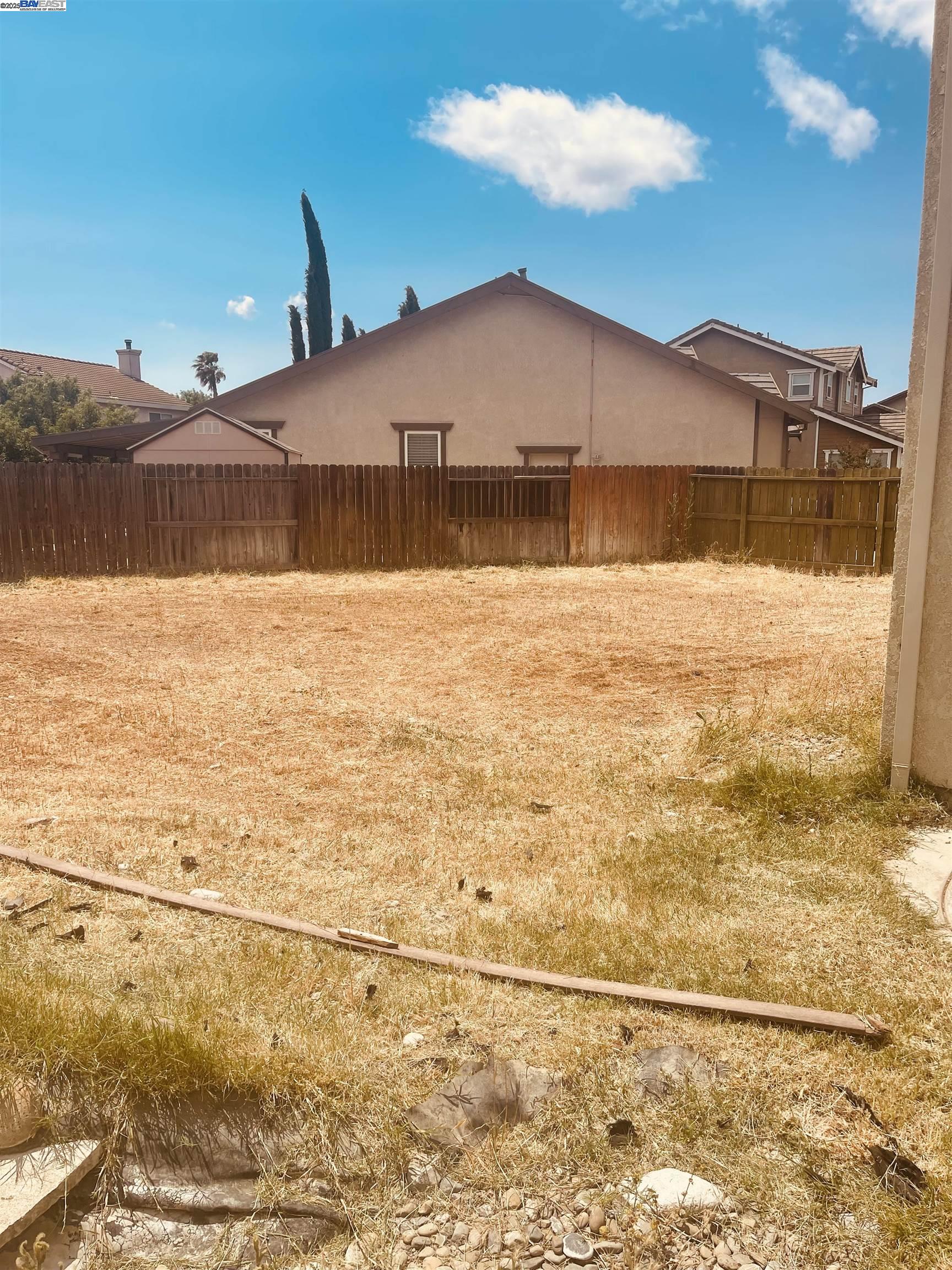 Detail Gallery Image 22 of 23 For 941 Haycastle Ct, Newman,  CA 95360 - 3 Beds | 2/1 Baths
