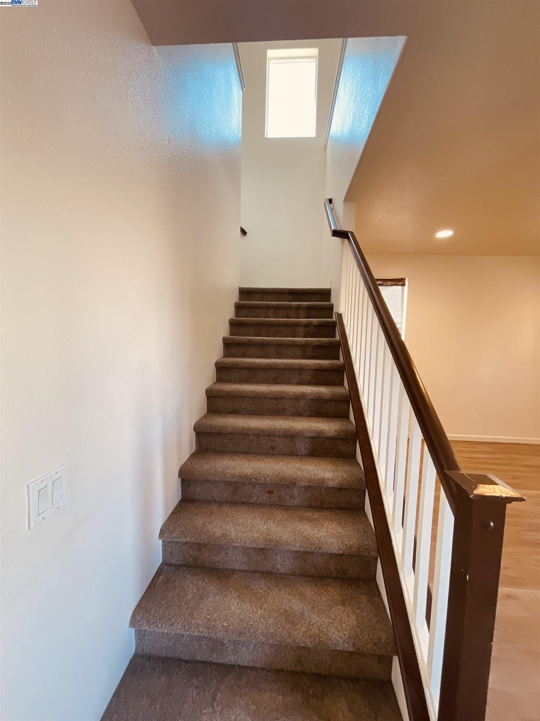 Detail Gallery Image 5 of 19 For 941 Haycastle Ct, Newman,  CA 95360 - 3 Beds | 2/1 Baths