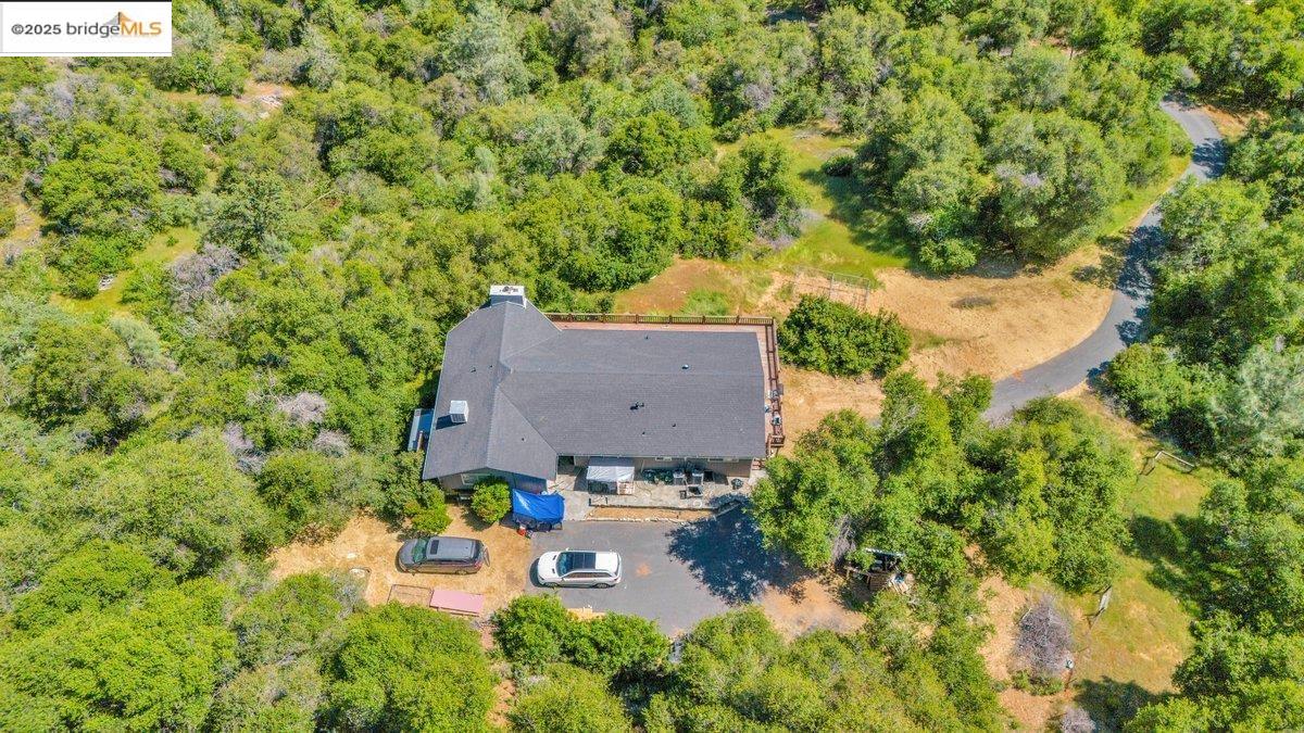 Detail Gallery Image 2 of 41 For 18567 W Hershey Rd, Tuolumne,  CA 95379-0000 - 5 Beds | 3/1 Baths