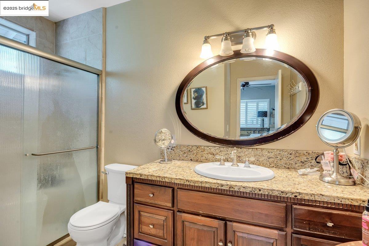 Detail Gallery Image 21 of 41 For 18567 W Hershey Rd, Tuolumne,  CA 95379-0000 - 5 Beds | 3/1 Baths