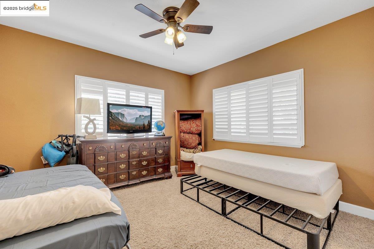 Detail Gallery Image 24 of 41 For 18567 W Hershey Rd, Tuolumne,  CA 95379-0000 - 5 Beds | 3/1 Baths