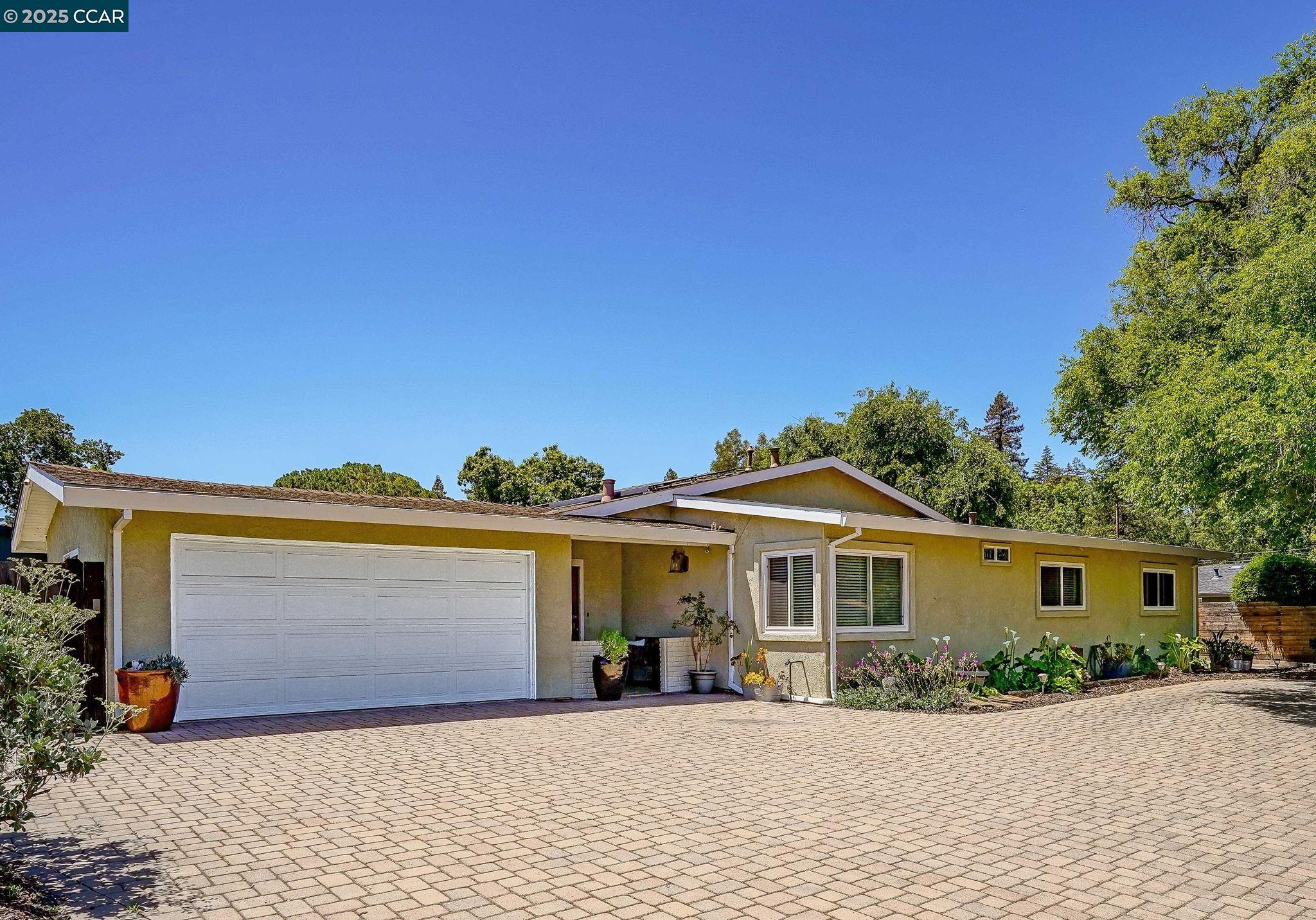 Detail Gallery Image 1 of 35 For 1801 San Luis Rd, Walnut Creek,  CA 94597-2512 - 4 Beds | 3 Baths