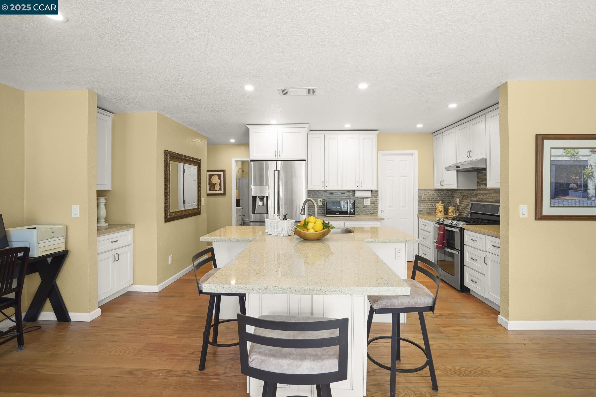 Detail Gallery Image 11 of 35 For 1801 San Luis Rd, Walnut Creek,  CA 94597-2512 - 4 Beds | 3 Baths