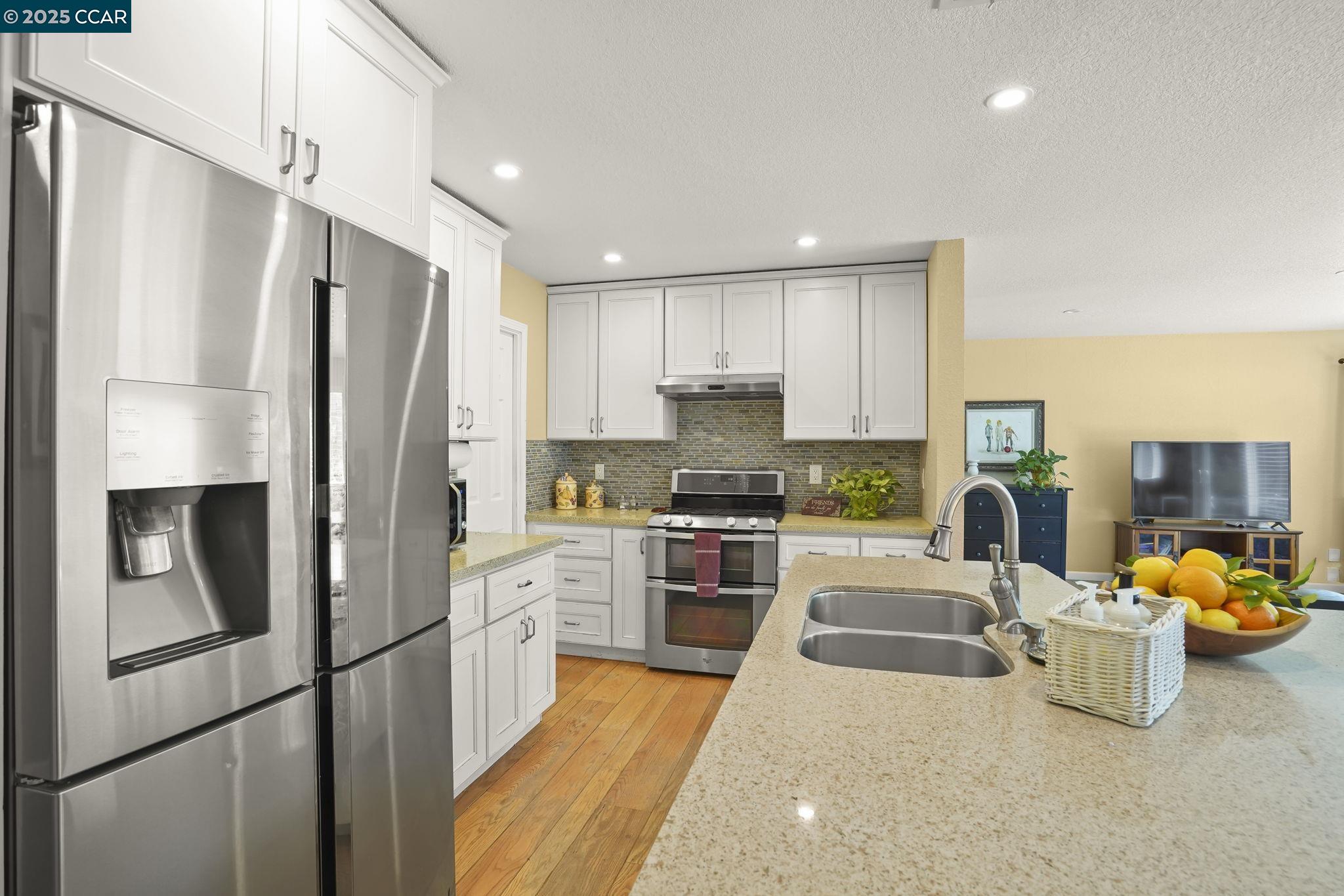 Detail Gallery Image 13 of 35 For 1801 San Luis Rd, Walnut Creek,  CA 94597-2512 - 4 Beds | 3 Baths
