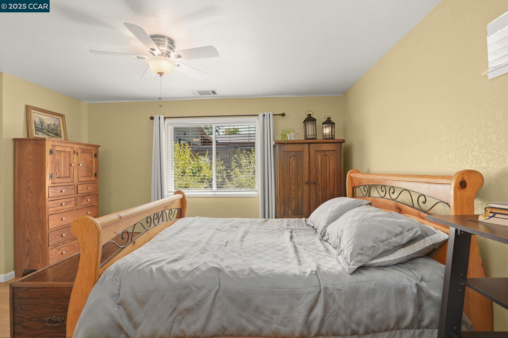 Detail Gallery Image 16 of 35 For 1801 San Luis Rd, Walnut Creek,  CA 94597-2512 - 4 Beds | 3 Baths