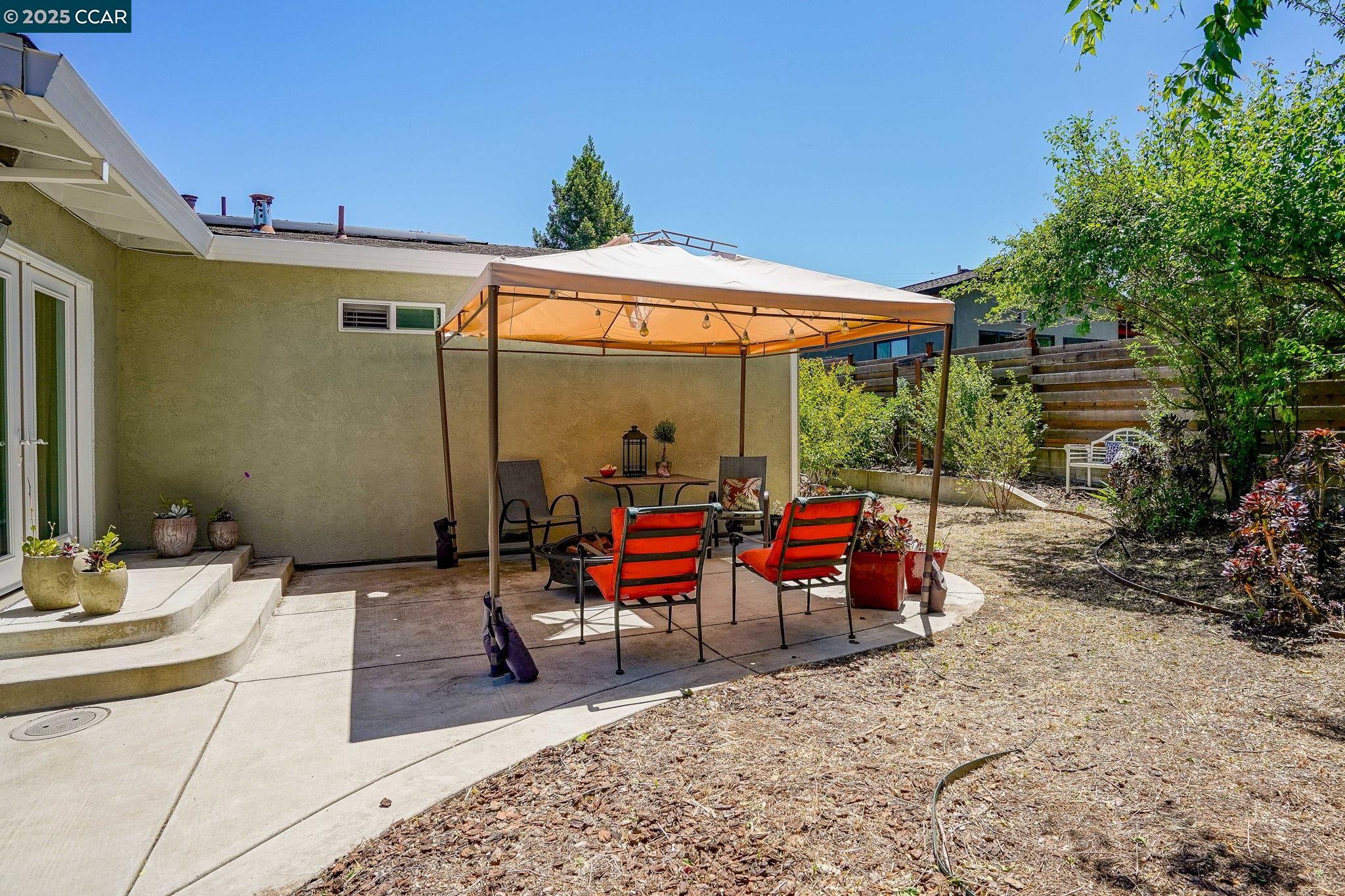 Detail Gallery Image 28 of 35 For 1801 San Luis Rd, Walnut Creek,  CA 94597-2512 - 4 Beds | 3 Baths