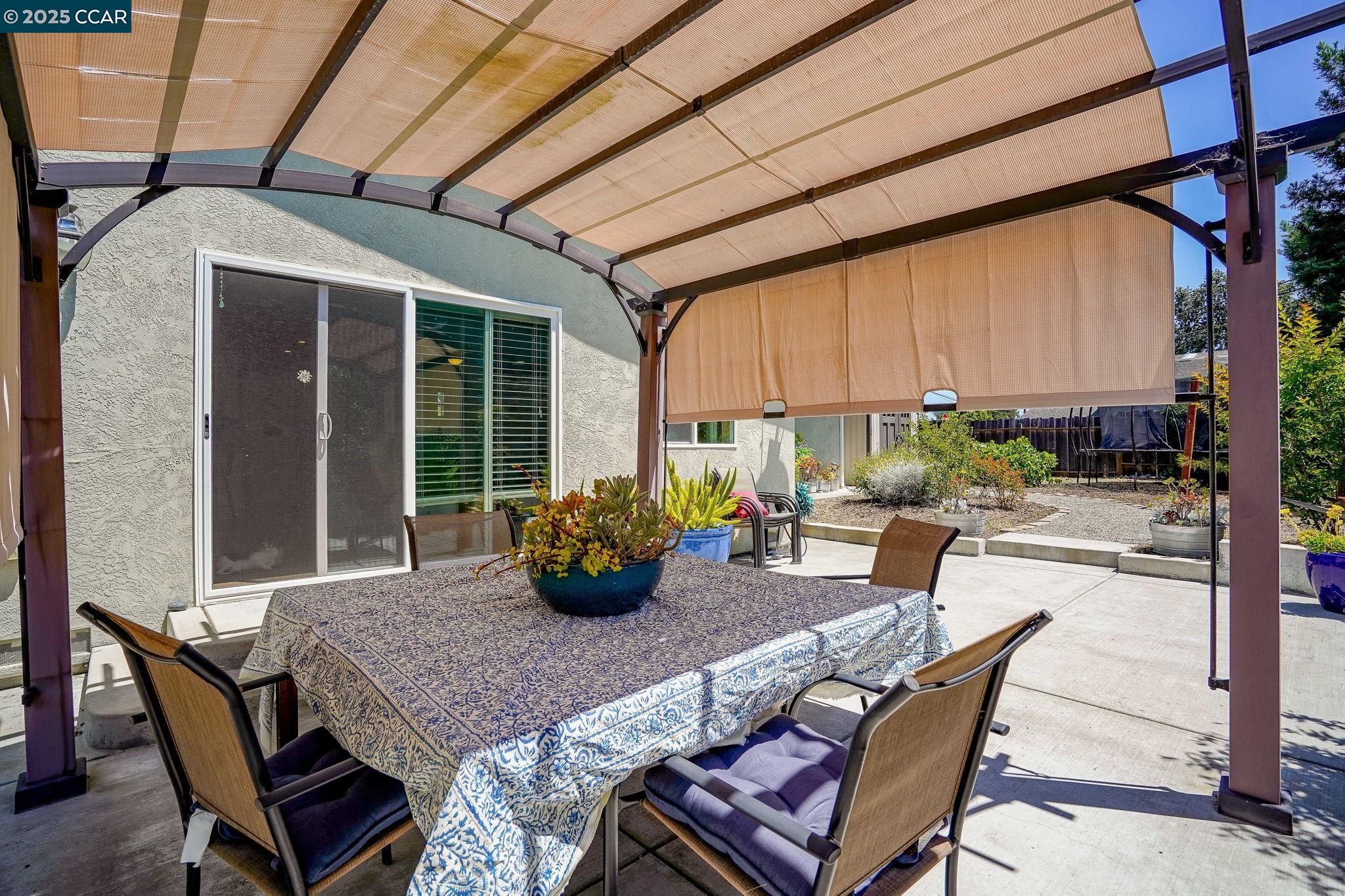 Detail Gallery Image 30 of 35 For 1801 San Luis Rd, Walnut Creek,  CA 94597-2512 - 4 Beds | 3 Baths