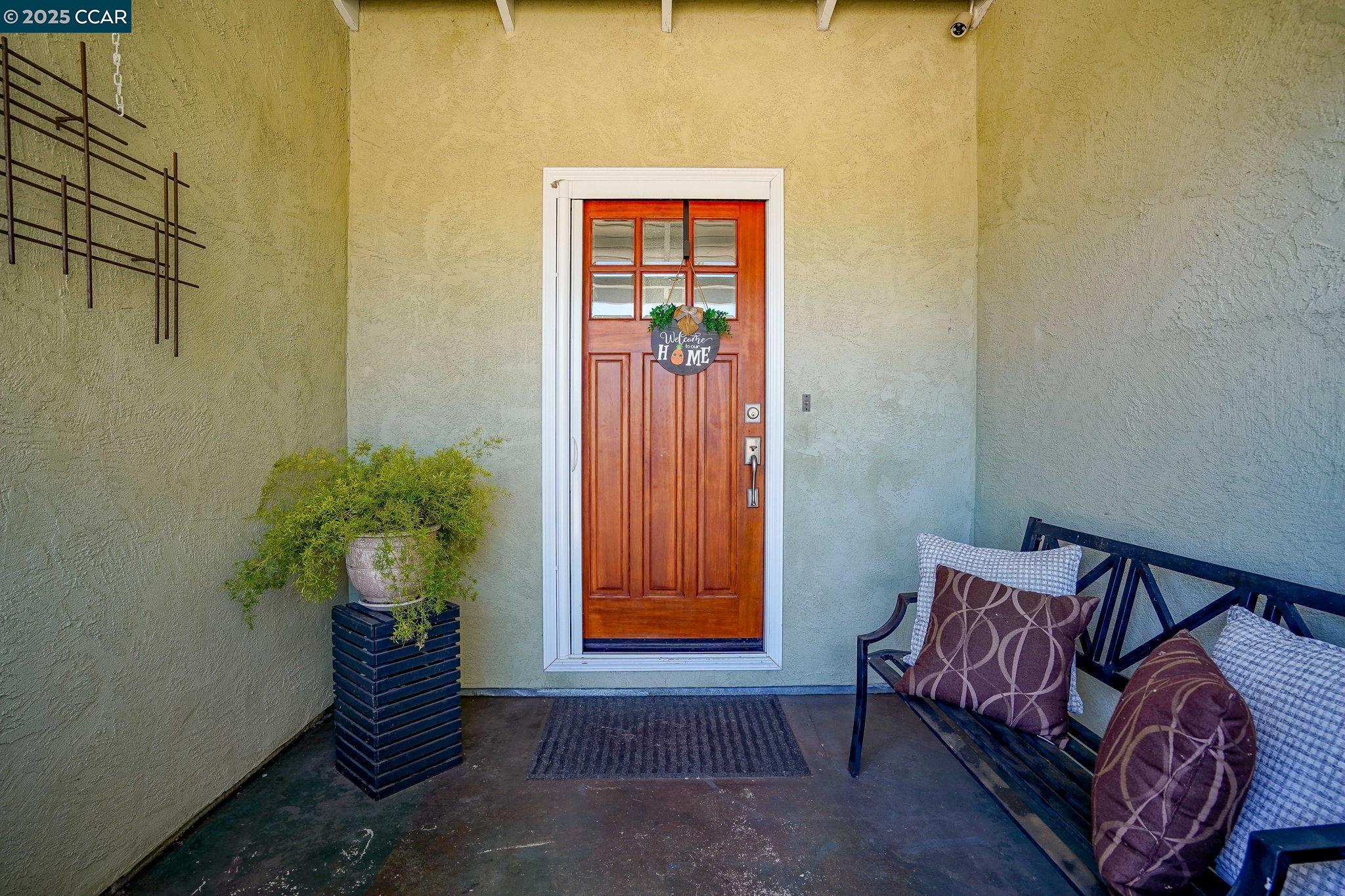 Detail Gallery Image 4 of 35 For 1801 San Luis Rd, Walnut Creek,  CA 94597-2512 - 4 Beds | 3 Baths