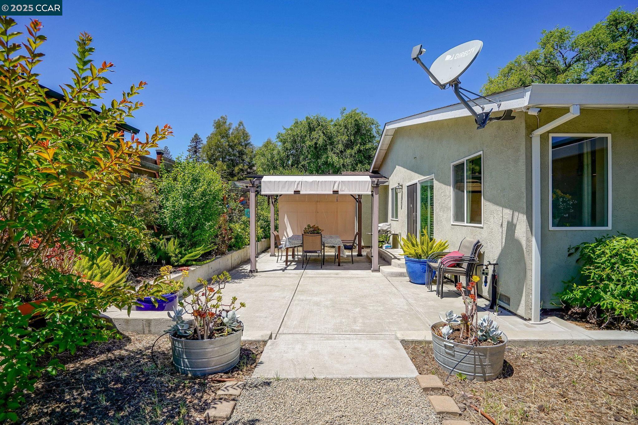 Detail Gallery Image 31 of 35 For 1801 San Luis Rd, Walnut Creek,  CA 94597-2512 - 4 Beds | 3 Baths
