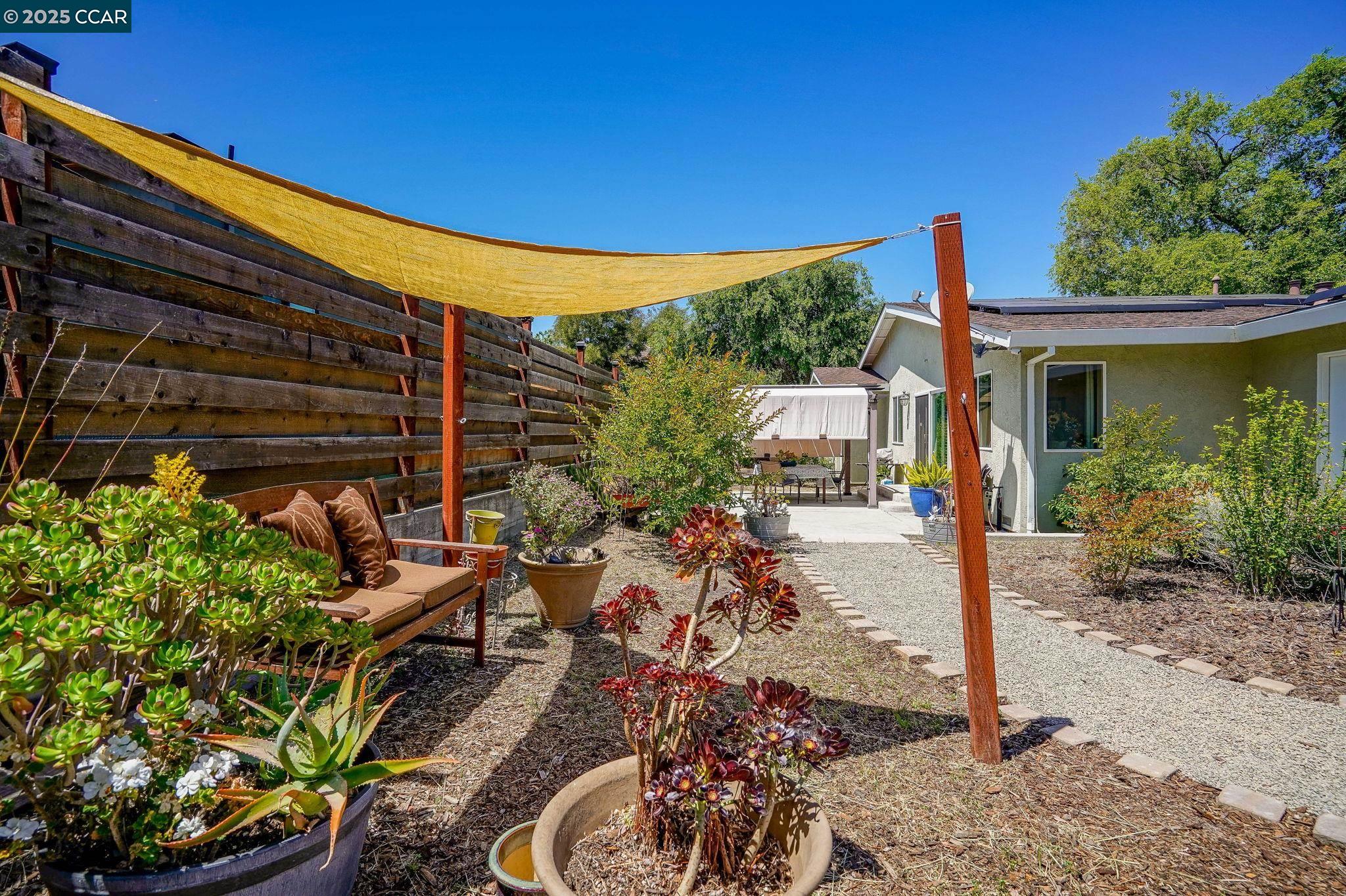 Detail Gallery Image 32 of 35 For 1801 San Luis Rd, Walnut Creek,  CA 94597-2512 - 4 Beds | 3 Baths