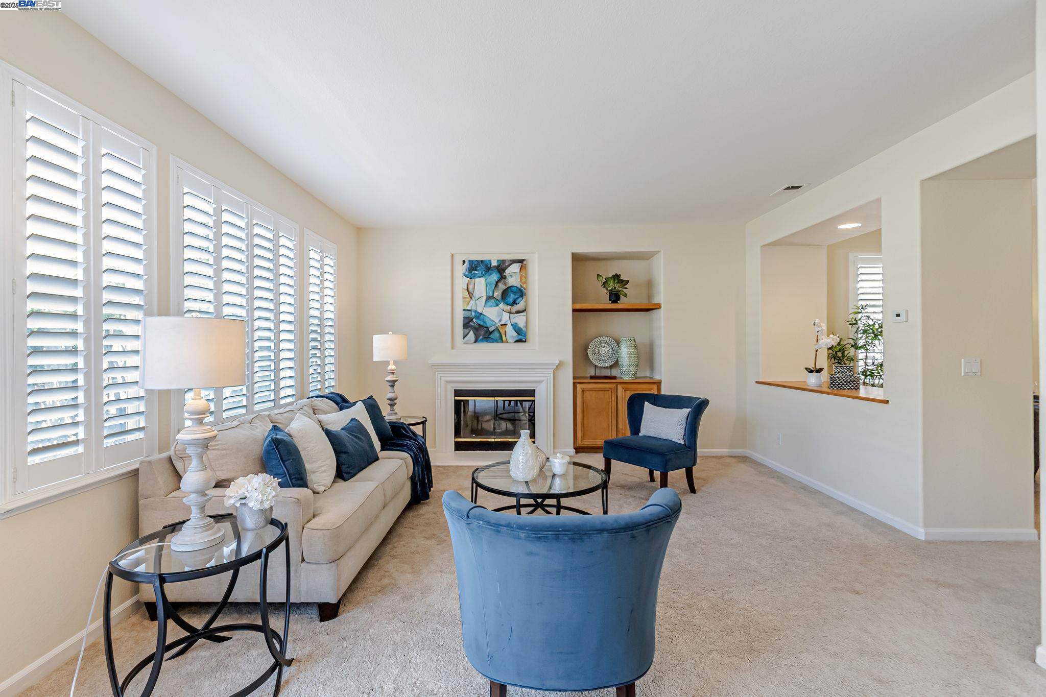 Detail Gallery Image 11 of 53 For 1657 via Cortina, San Jose,  CA 95120 - 3 Beds | 2/1 Baths