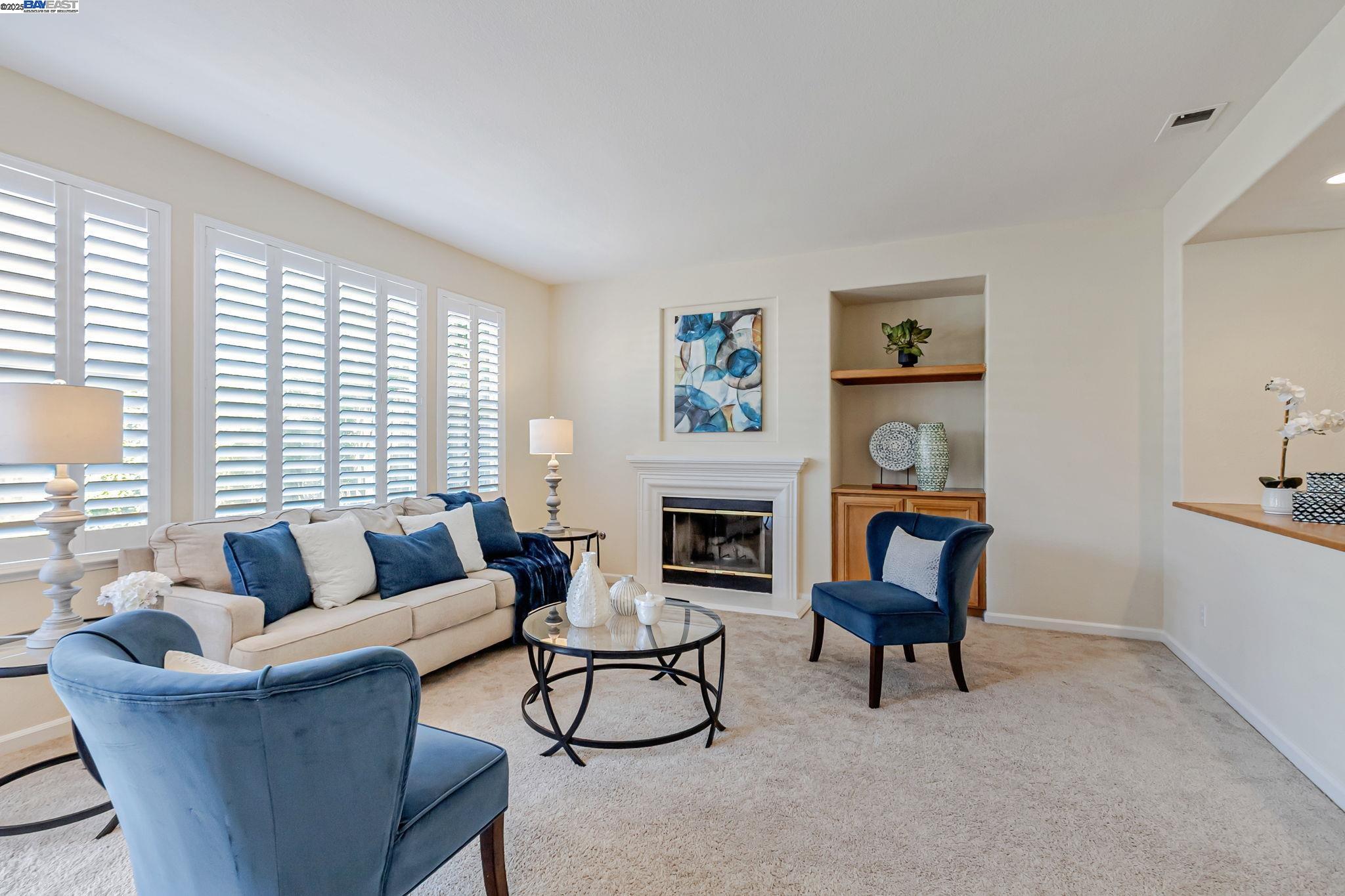 Detail Gallery Image 12 of 53 For 1657 via Cortina, San Jose,  CA 95120 - 3 Beds | 2/1 Baths