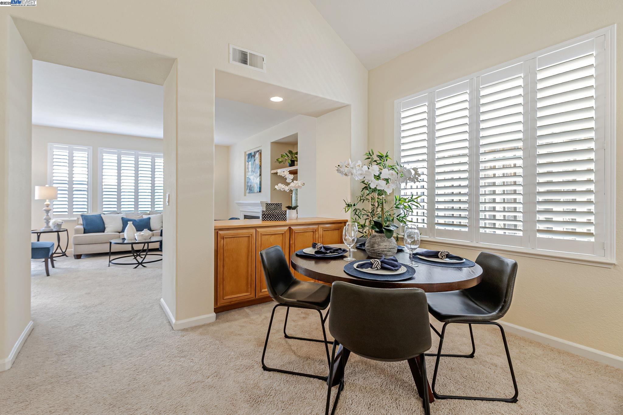 Detail Gallery Image 22 of 53 For 1657 via Cortina, San Jose,  CA 95120 - 3 Beds | 2/1 Baths