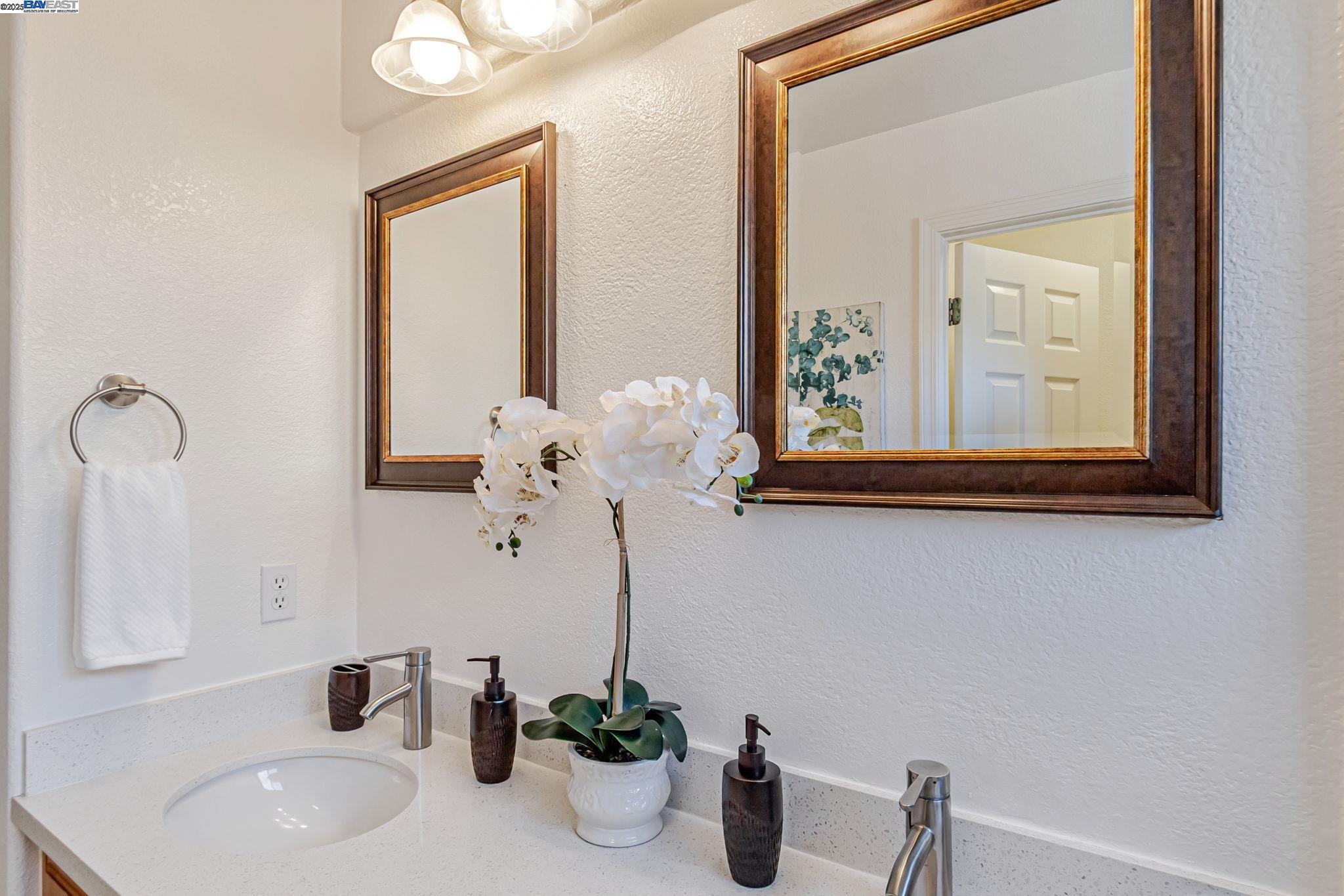 Detail Gallery Image 40 of 53 For 1657 via Cortina, San Jose,  CA 95120 - 3 Beds | 2/1 Baths